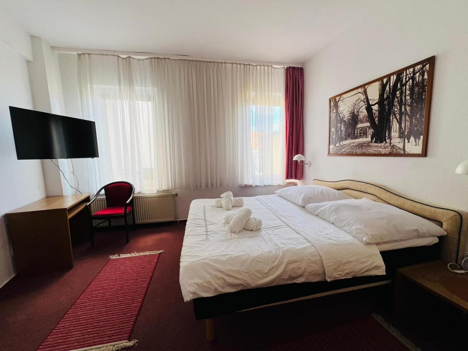 Deluxe Double Room photo 3