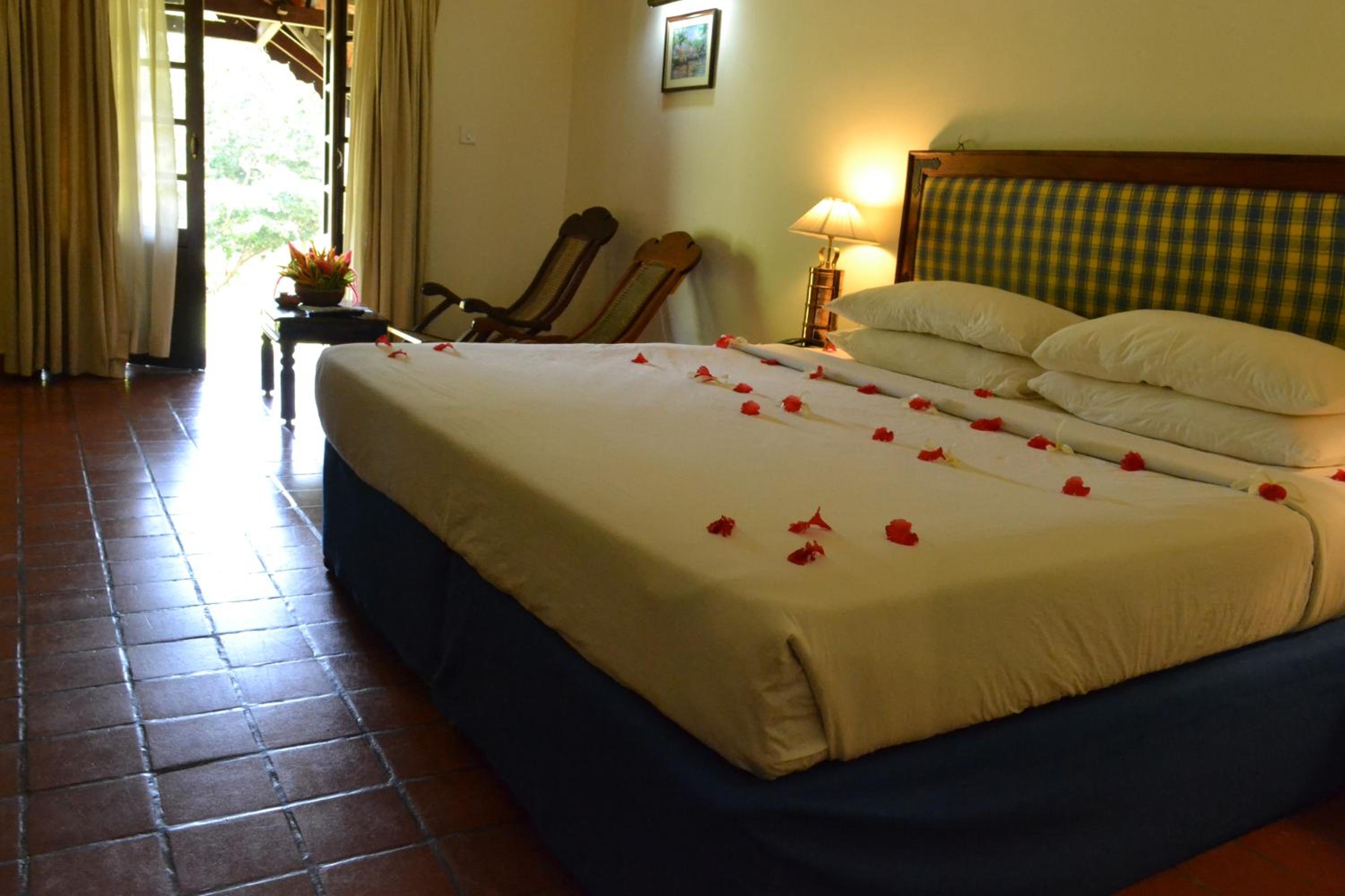 Land Cottage - Photo 4