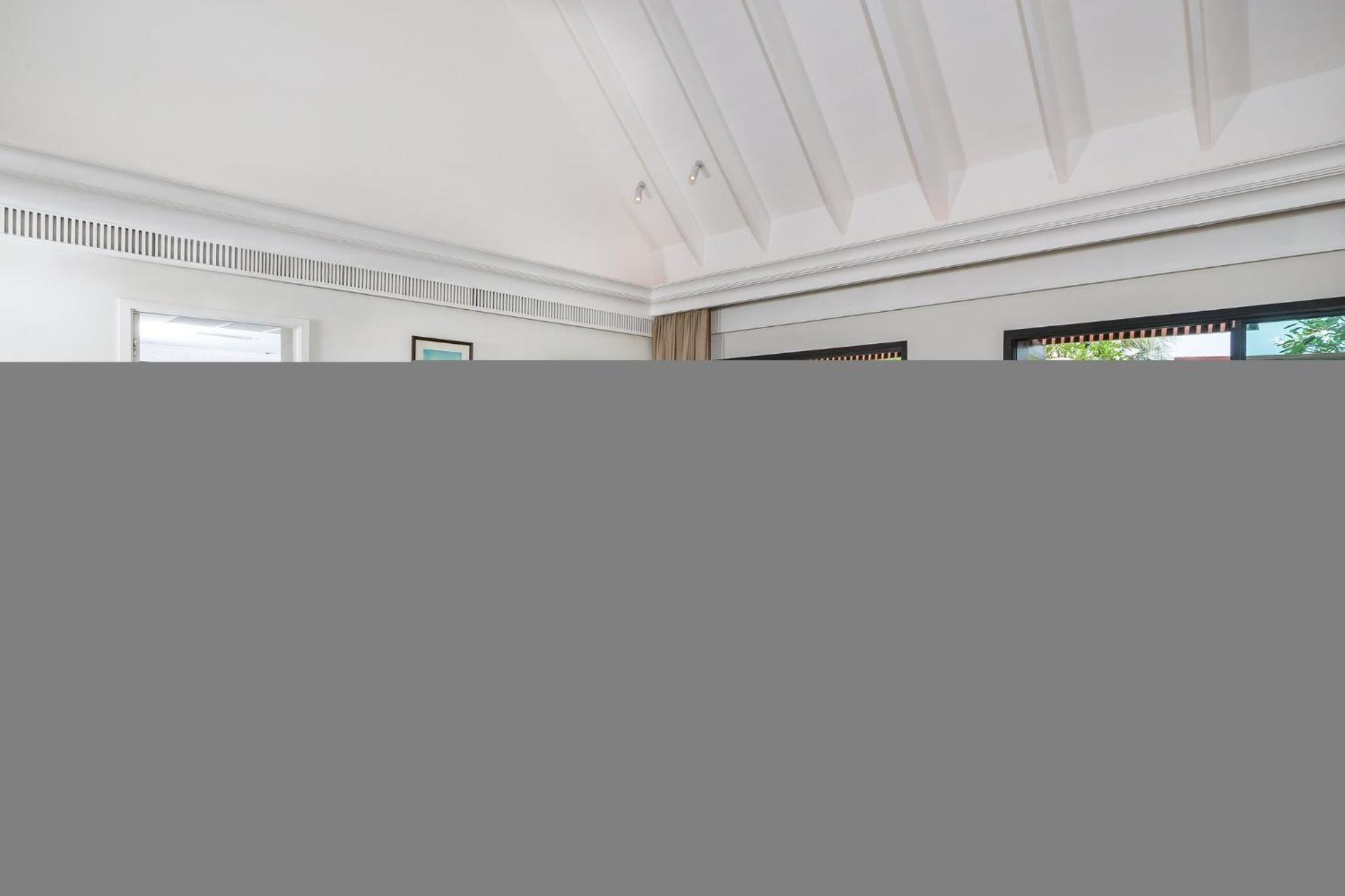Beachfront Pool Villa with Club Access - Photo 3