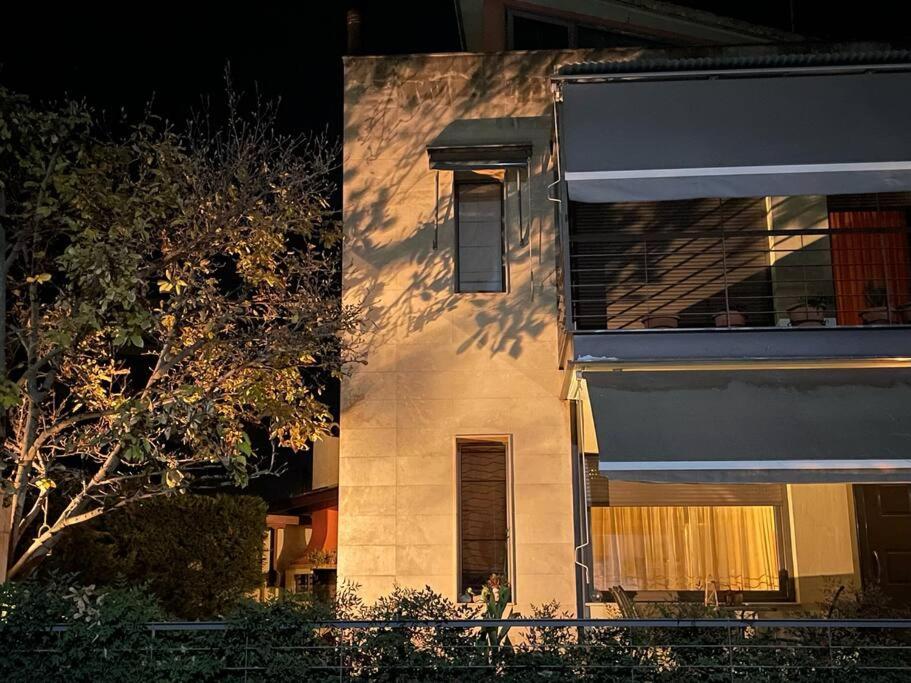 Villa photo 2