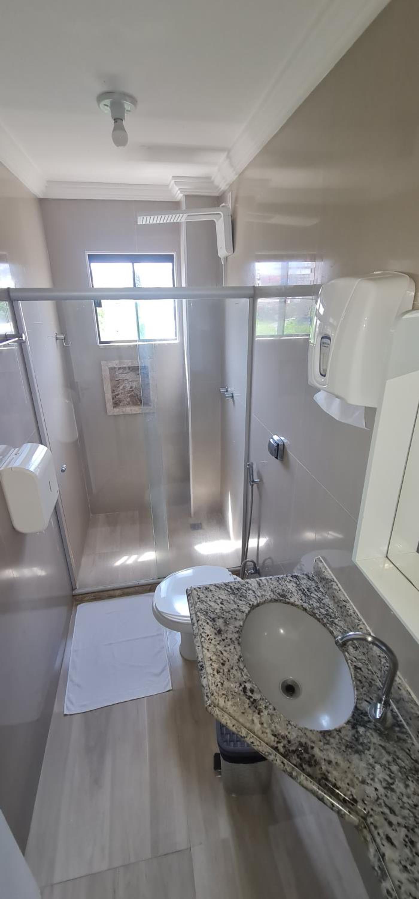 Deluxe Triple Room - Photo 16