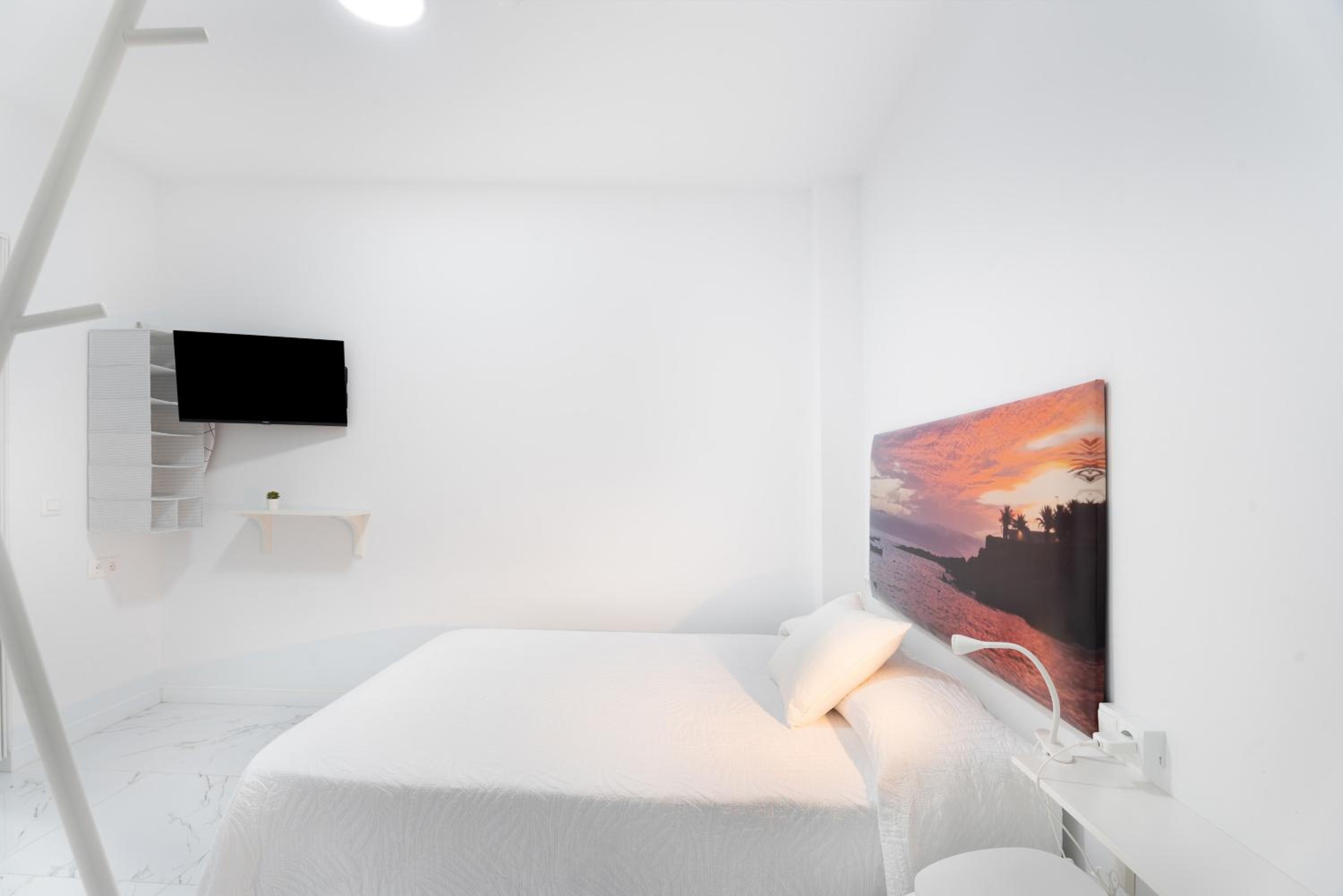 Deluxe Double Room with Shower photo 2