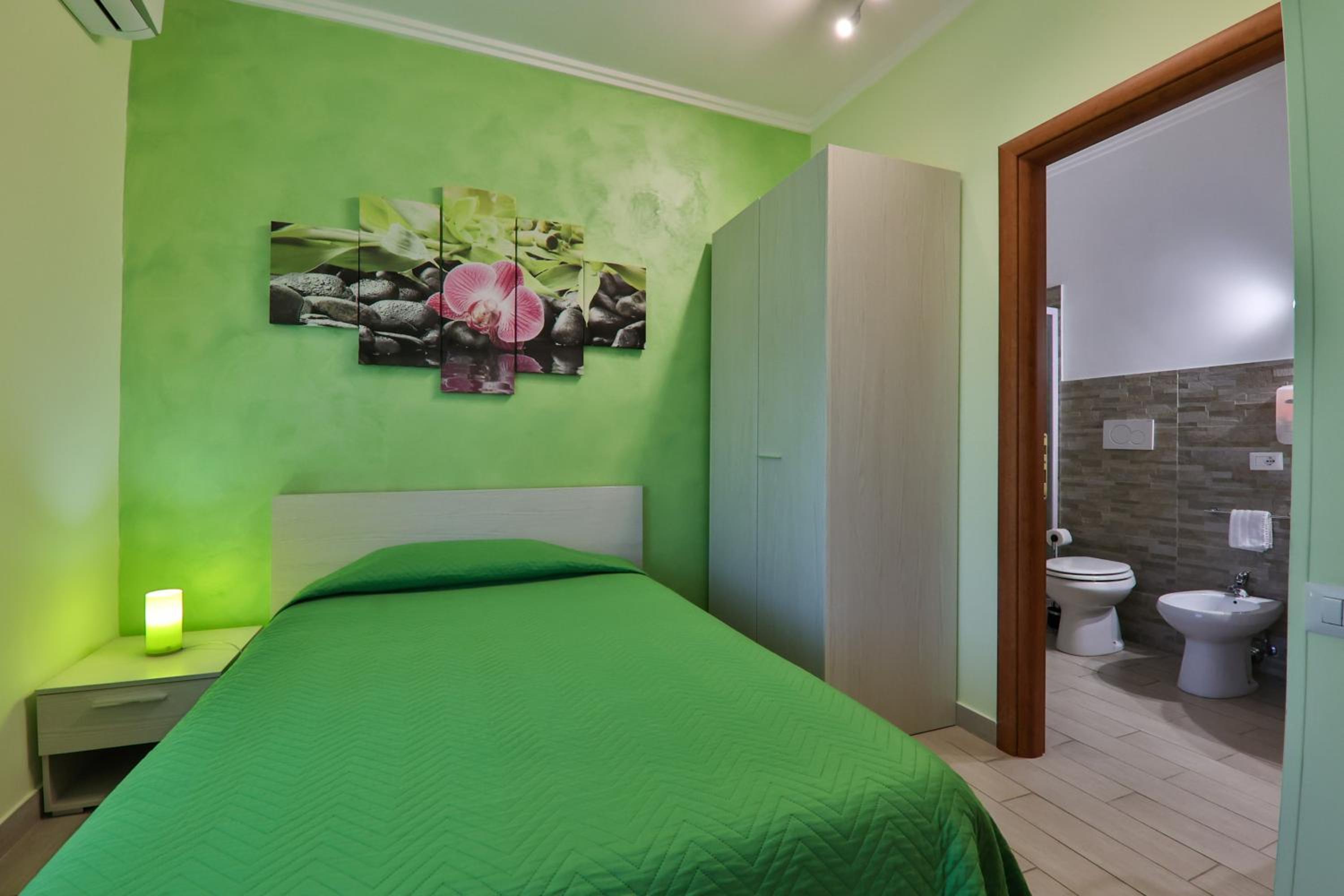 Single Room With Garden View photo 2