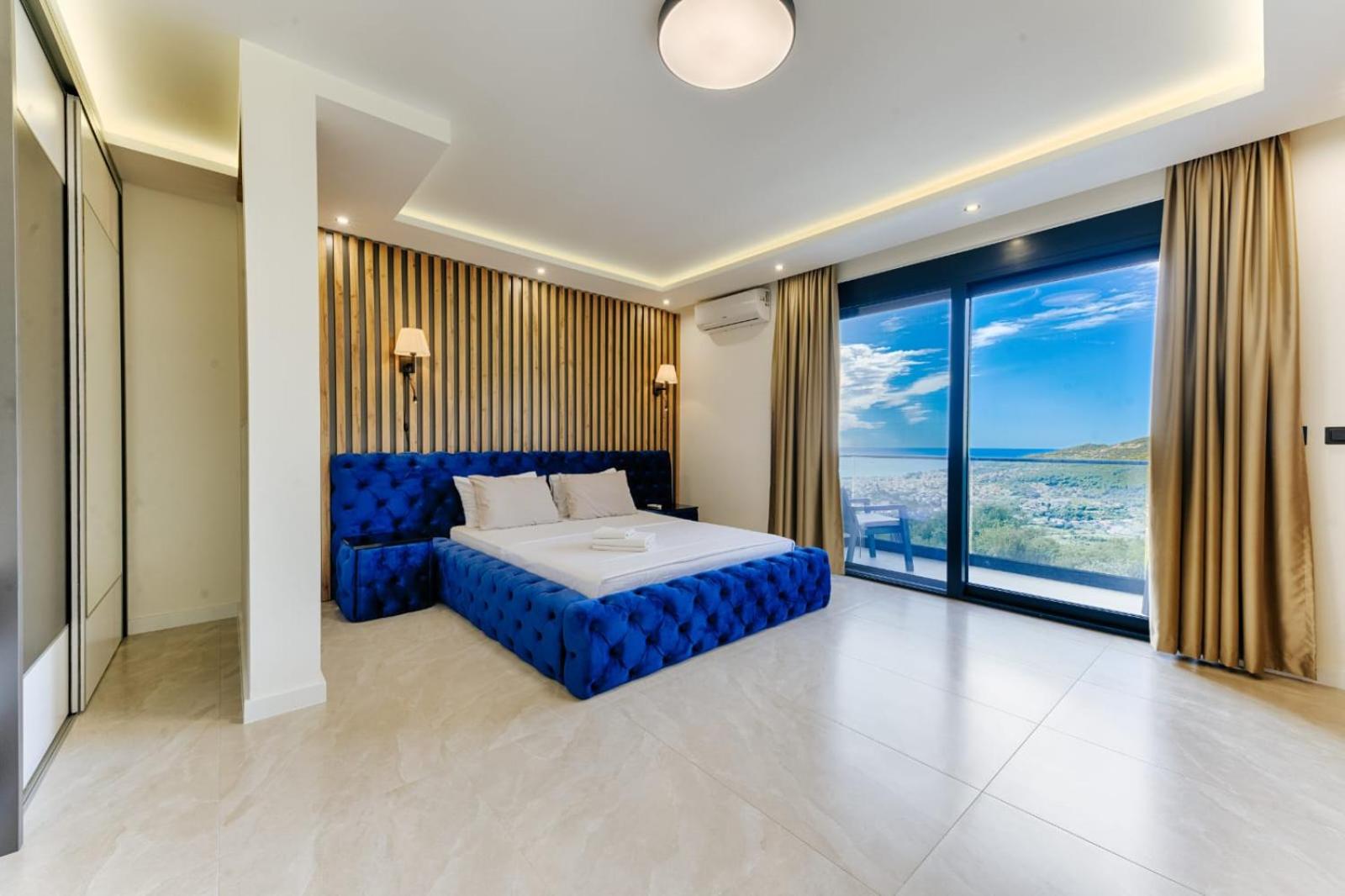 Villa with Sea View