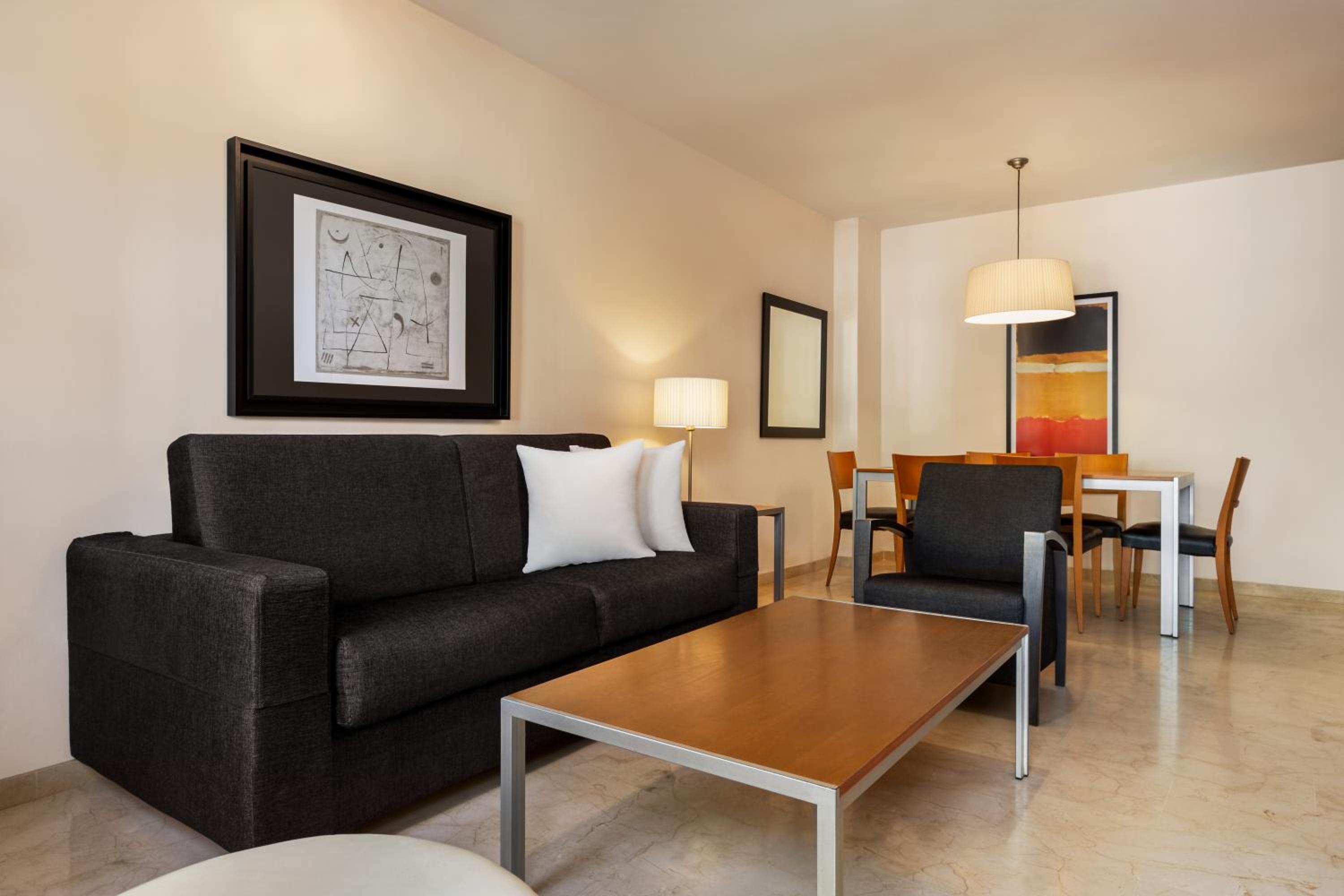 Superior Two Bedroom Apartment - Photo 1