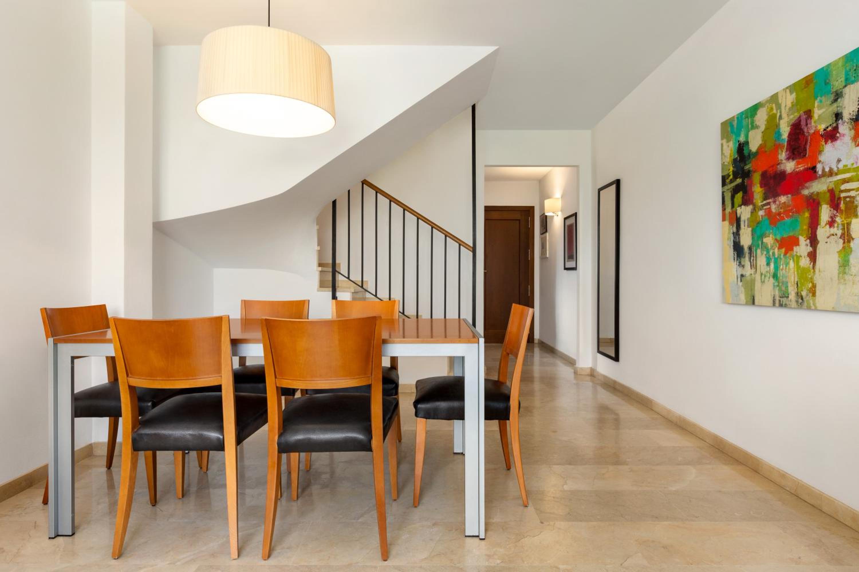 Superior Two Bedroom Apartment with Sea View thumbnail 5