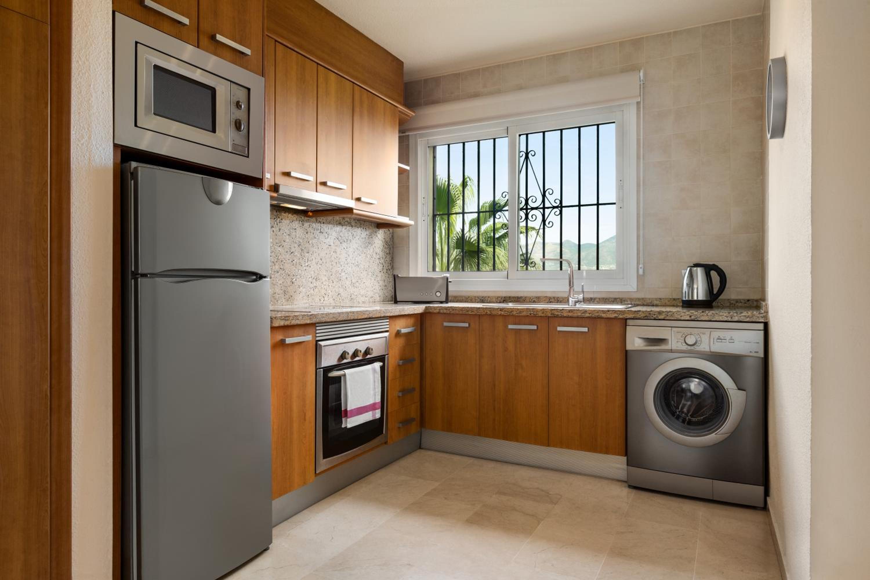 Premium Two Bedroom Apartment - Photo 12