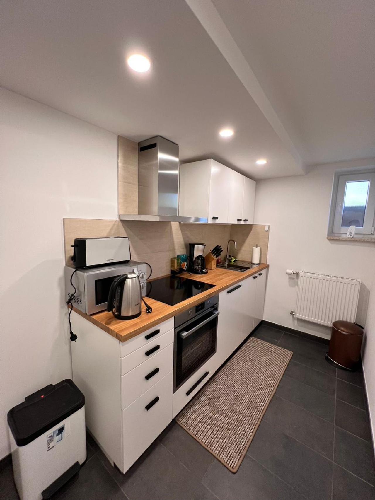 One-Bedroom Apartment photo 2