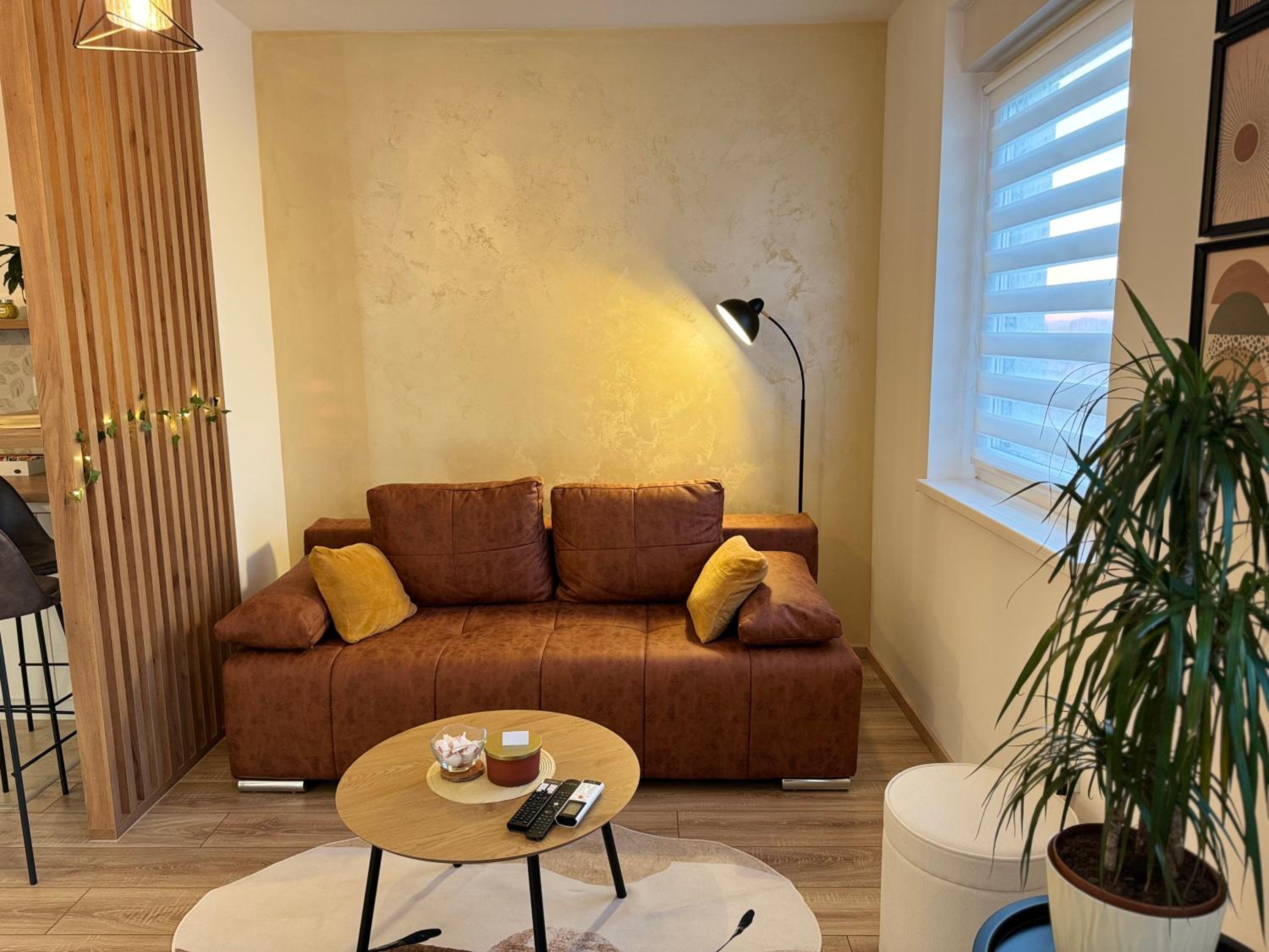 One-Bedroom Apartment photo 1