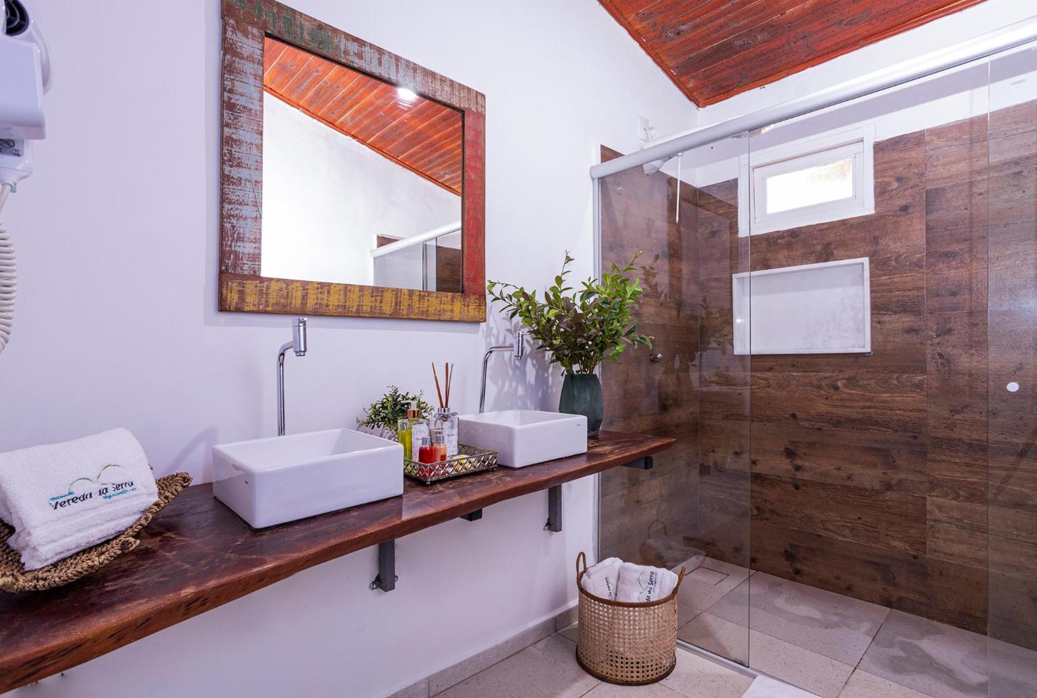 Deluxe Suite with Spa Bath