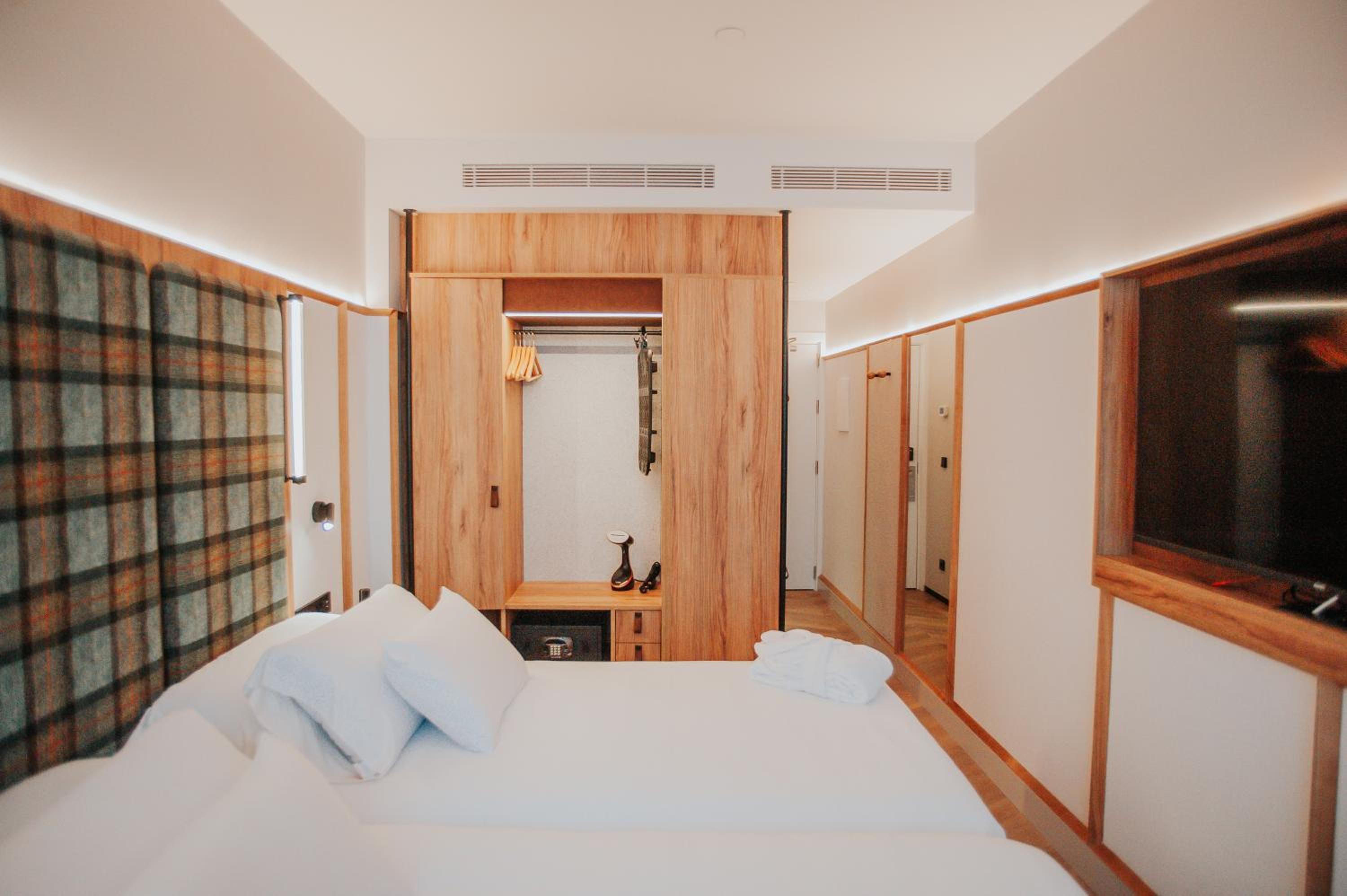 Superior Double Room - Photo 4