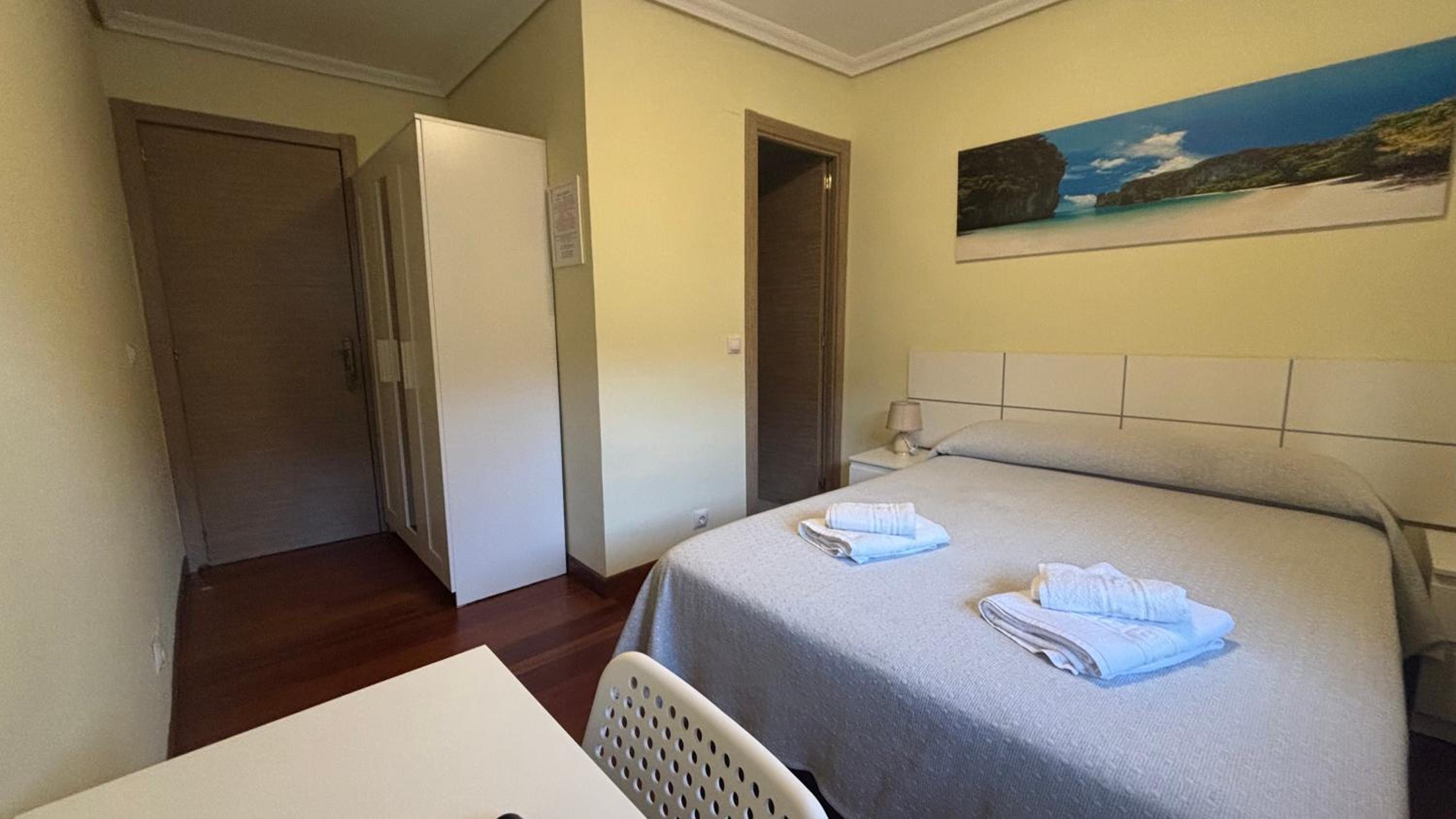 Habitación Doble con Baño Privado