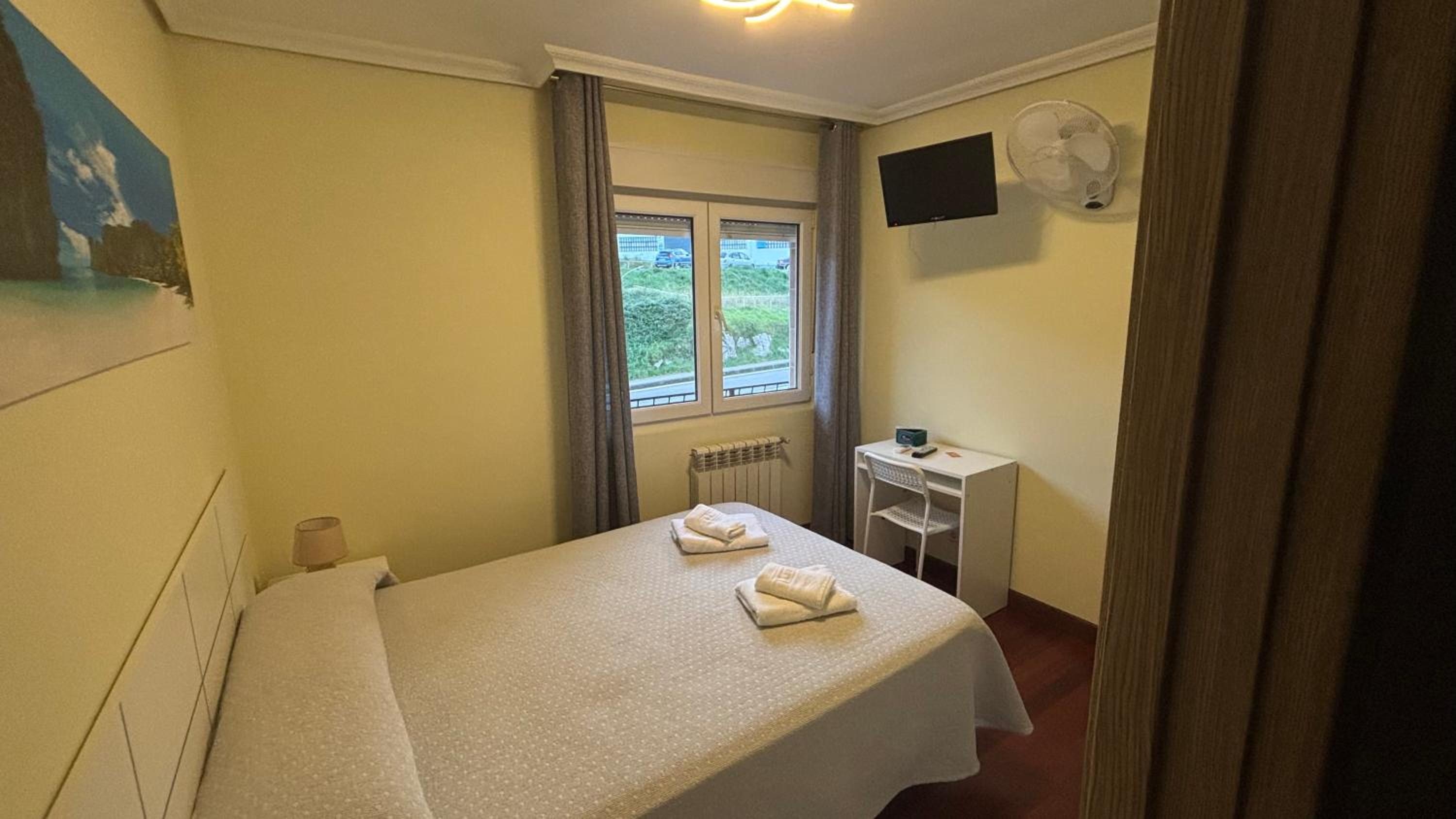 Double Room with Private Bathroom photo 3
