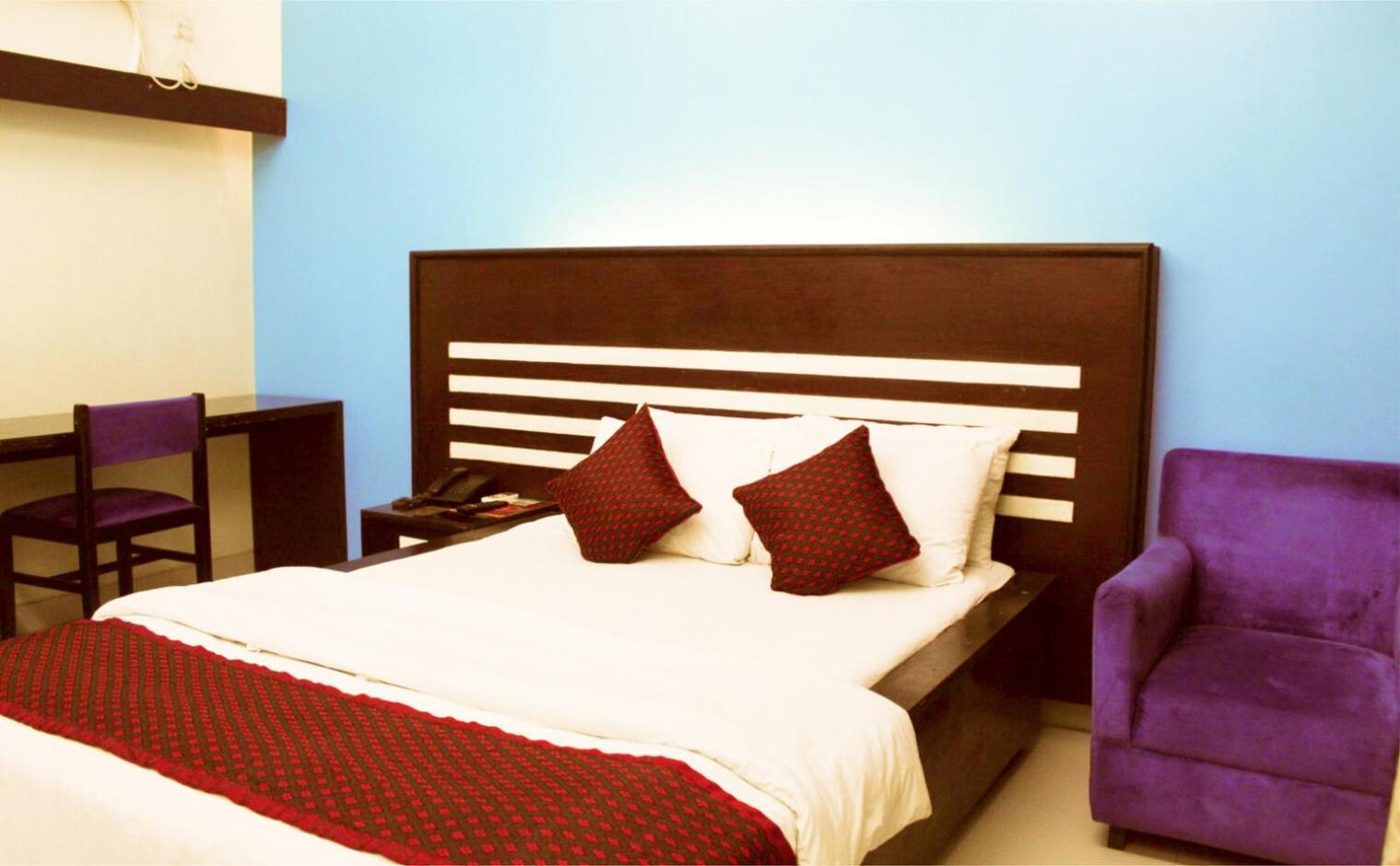 Queen Room