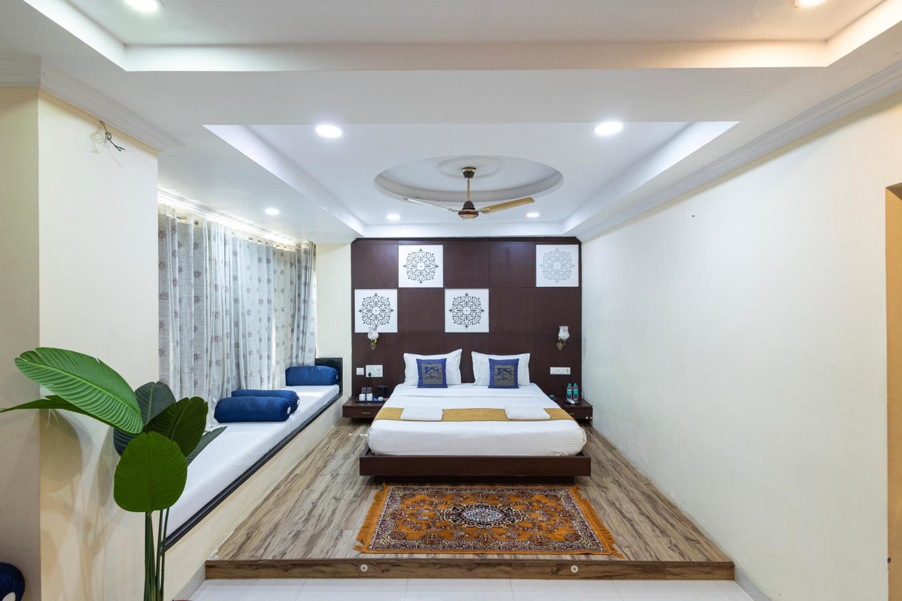 Suite with Lake View - Photo 16