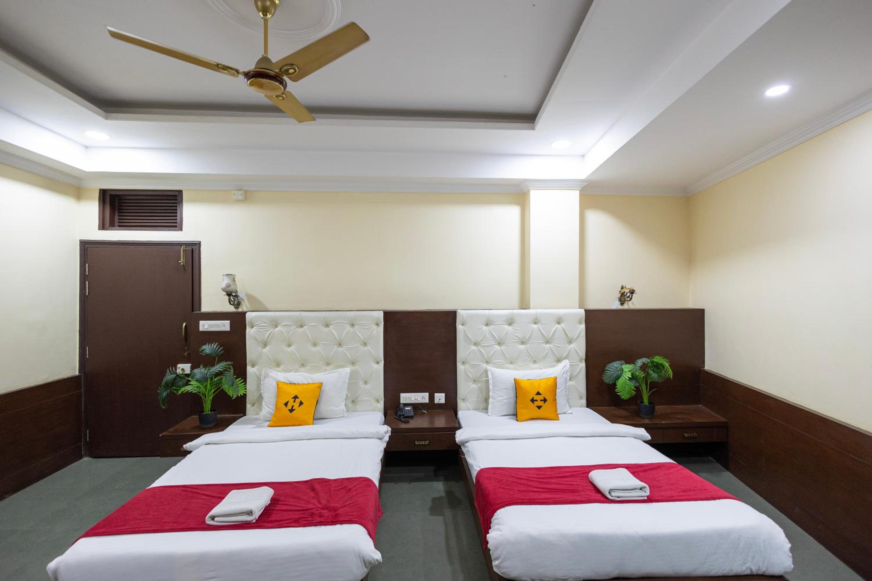Standard Double or Twin Room - Photo 6