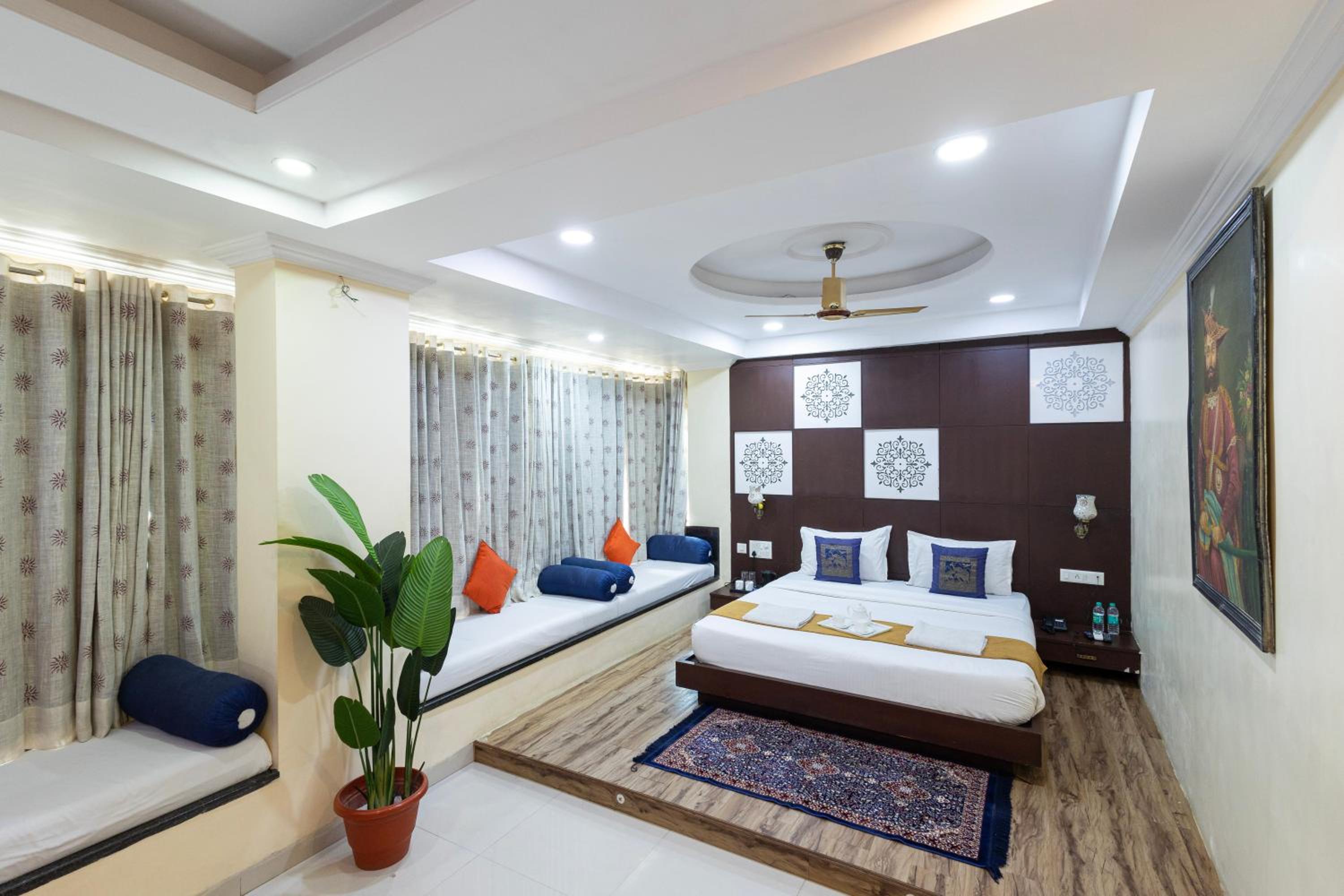 Suite with Lake View - Photo 13