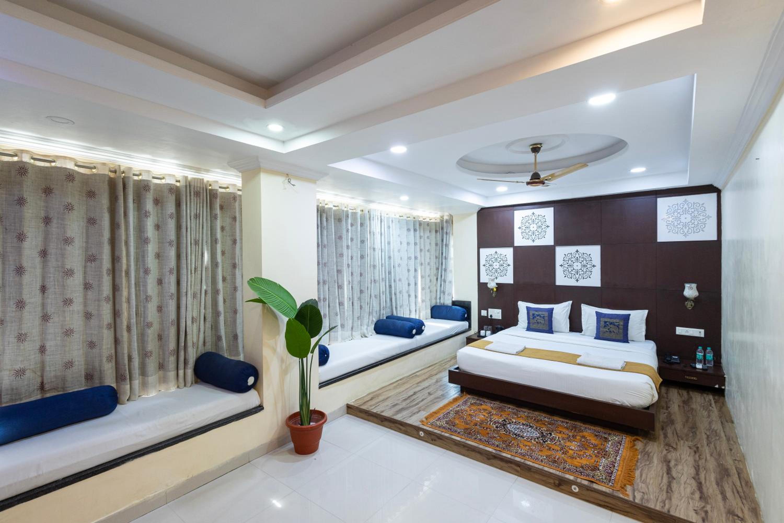 Suite with Lake View - Photo 8