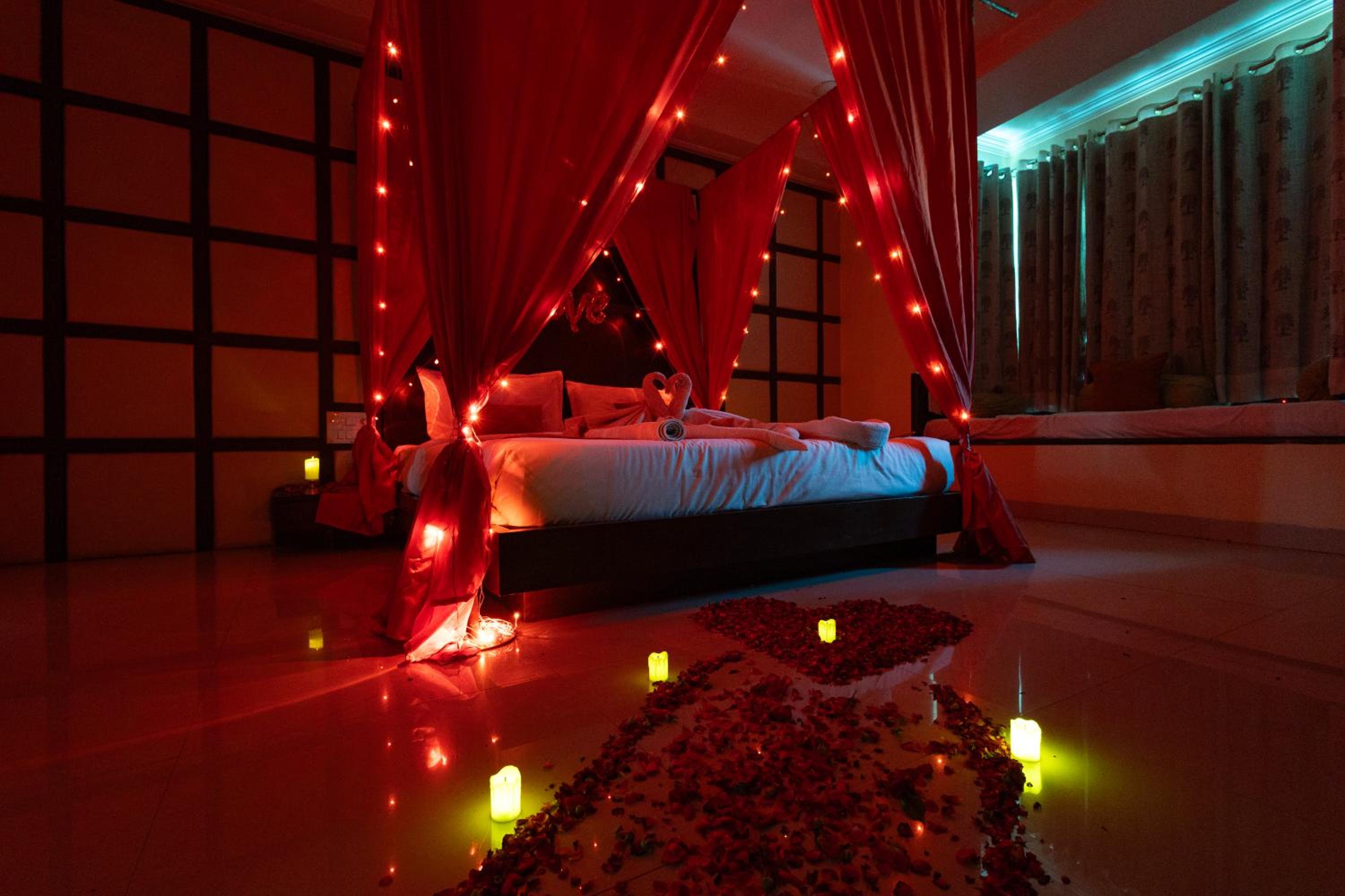 Deluxe Double or Twin Room with Lake View - Photo 4