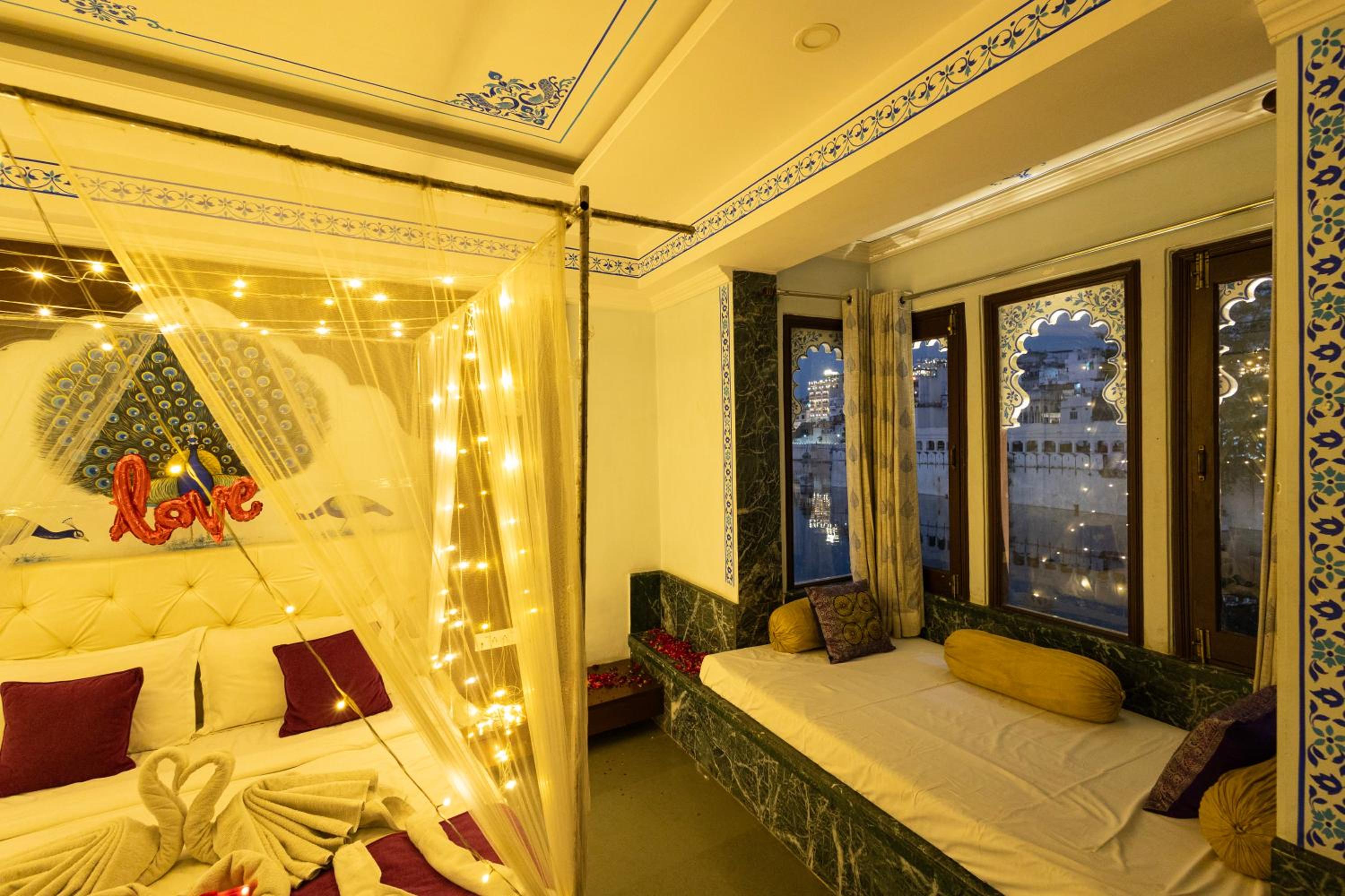Deluxe Double or Twin Room with Lake View - Photo 3