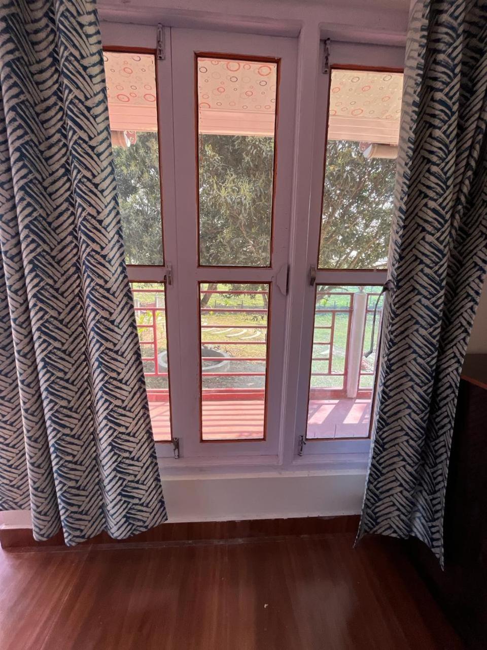 Queen Room with Balcony photo 2