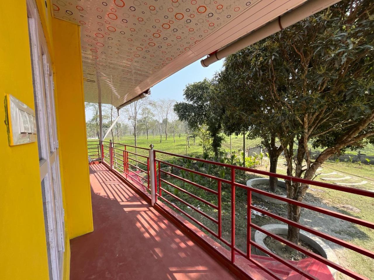 Queen Room with Balcony photo 3
