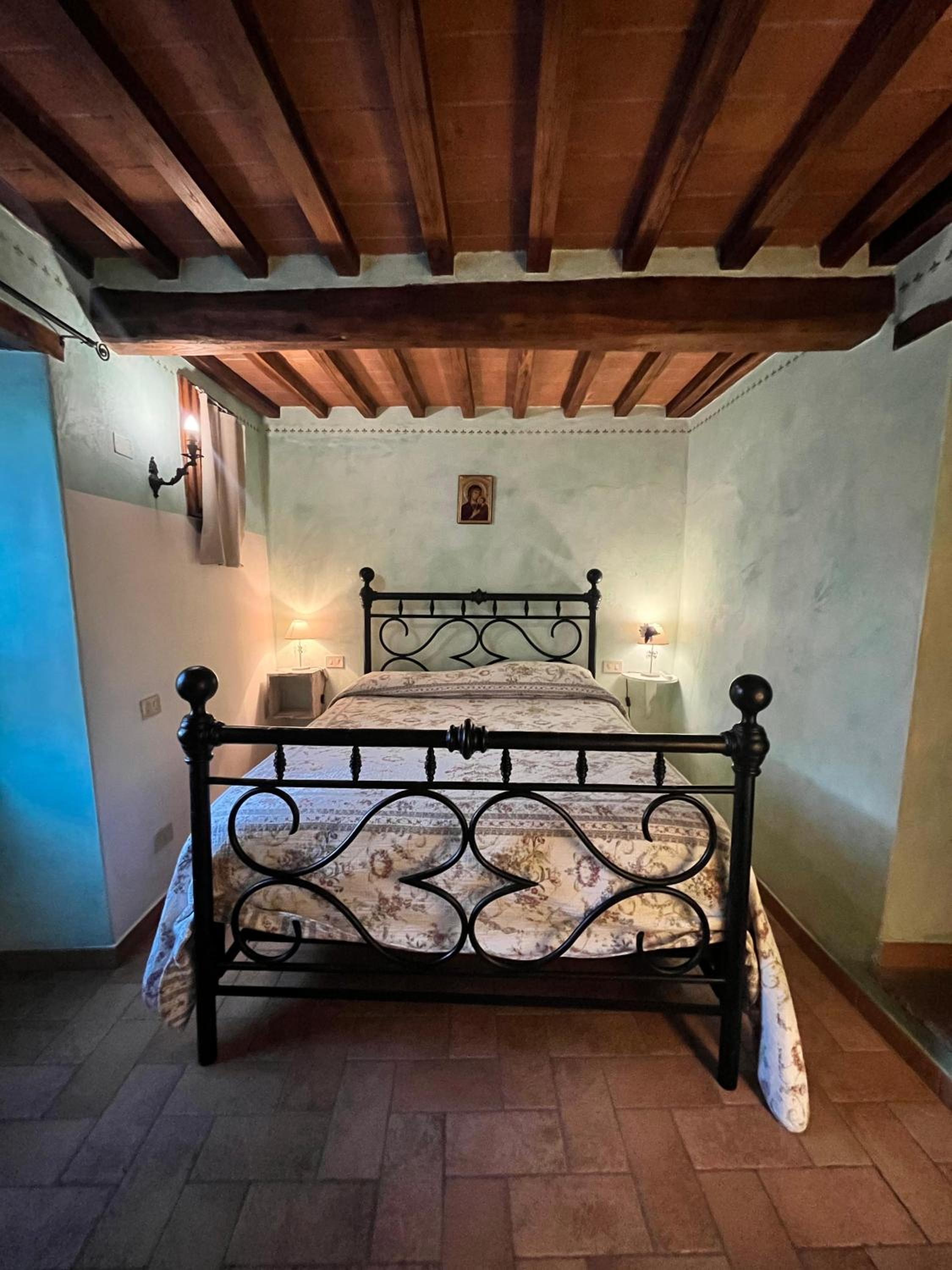 Deluxe Room (2 Adults + 1 Child) photo 1