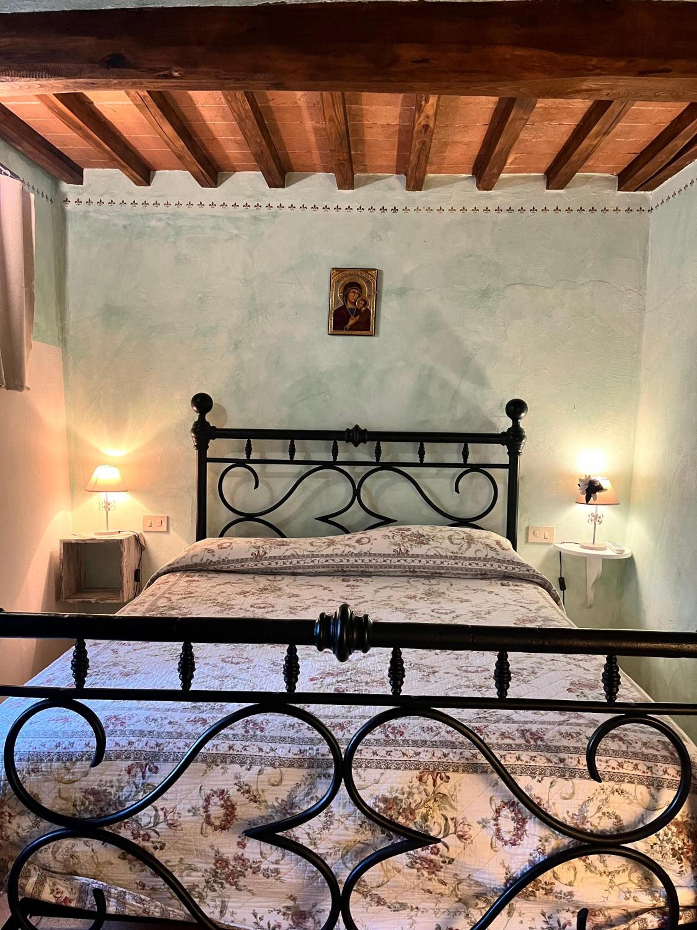 Deluxe Room (2 Adults + 1 Child) photo 3