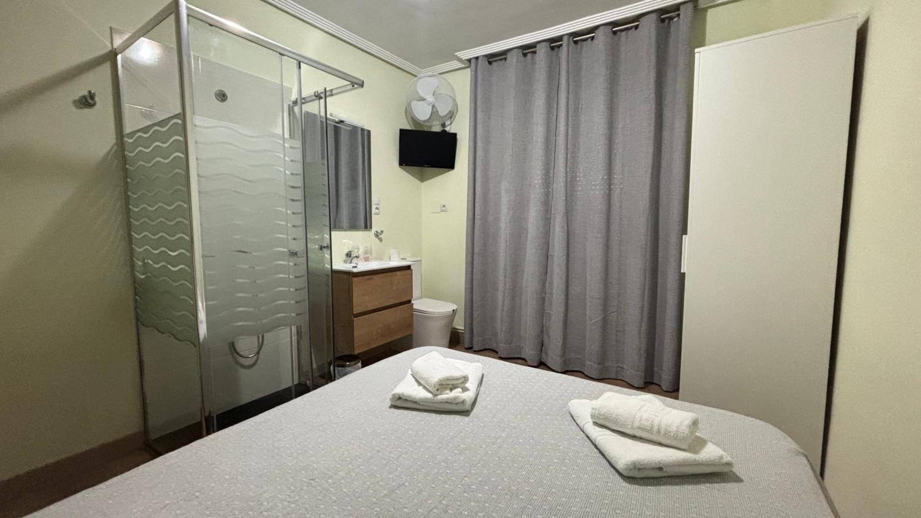 Standard Double Room photo 2