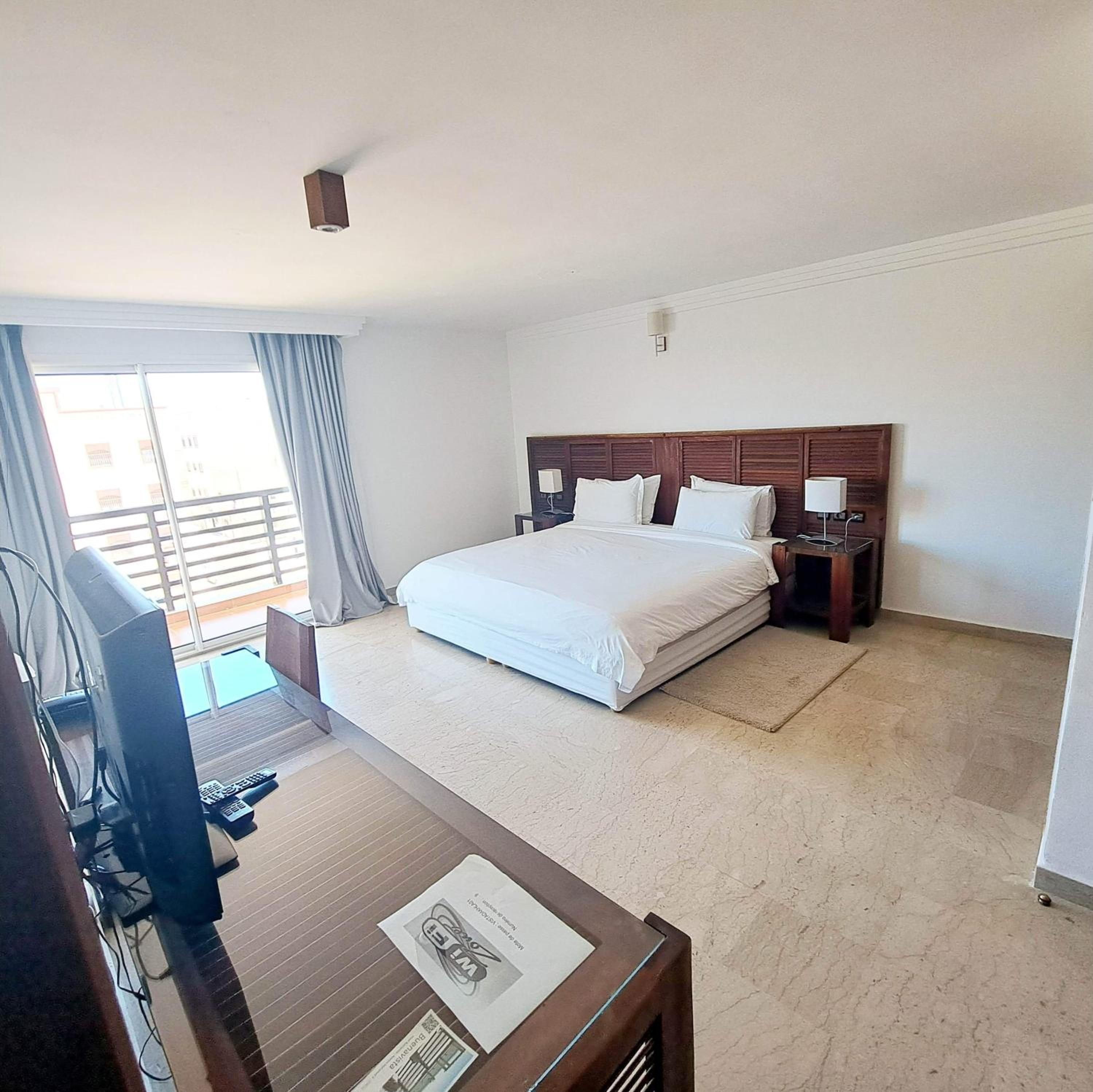 Triple Room with City View