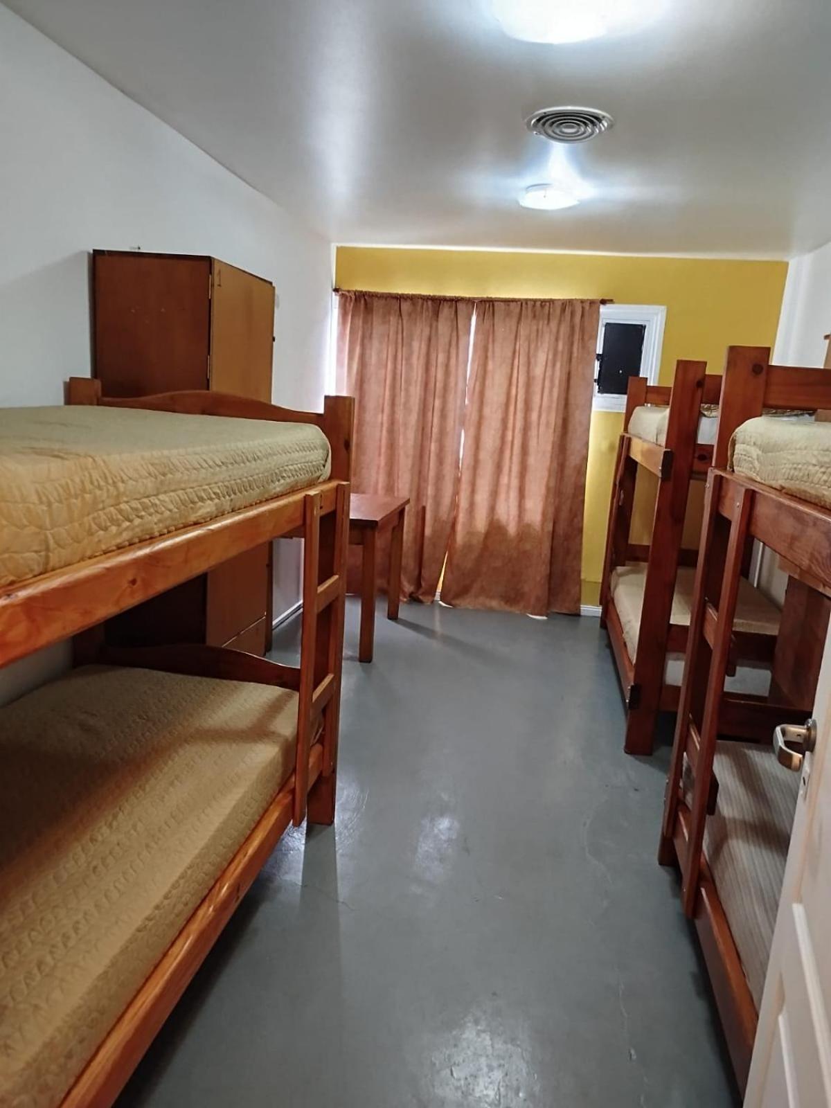 Bed in 6-Bed Mixed Dormitory Room photo 3