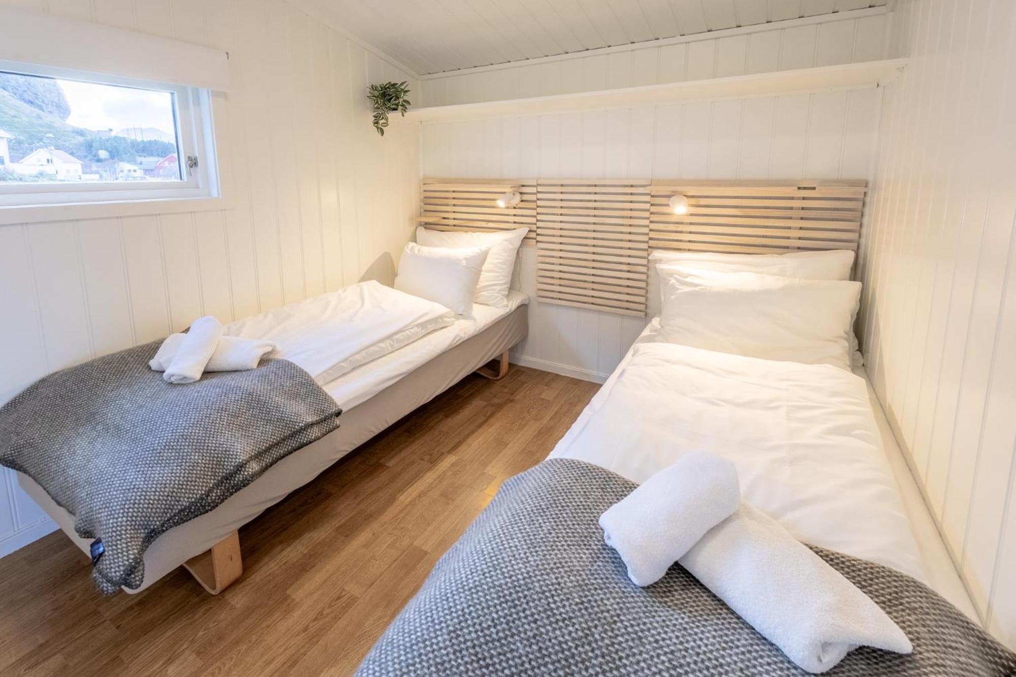 Two-Bedroom Cabin - Photo 9