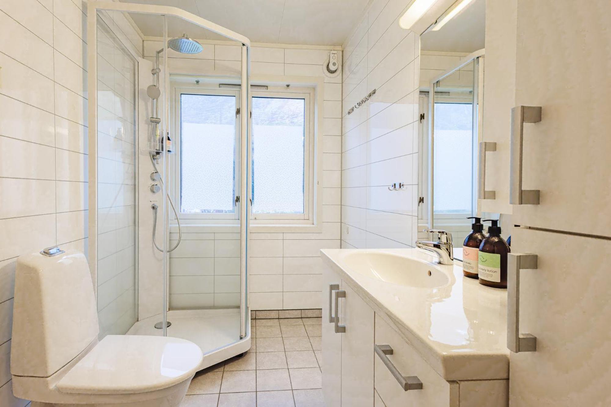 Apartment - Photo 2