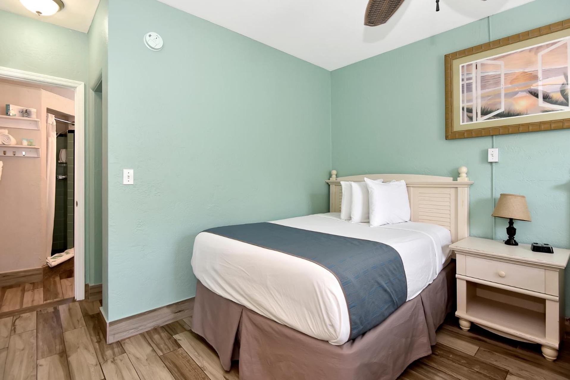 Deluxe One-Bedroom Suite with Garden View - Photo 1