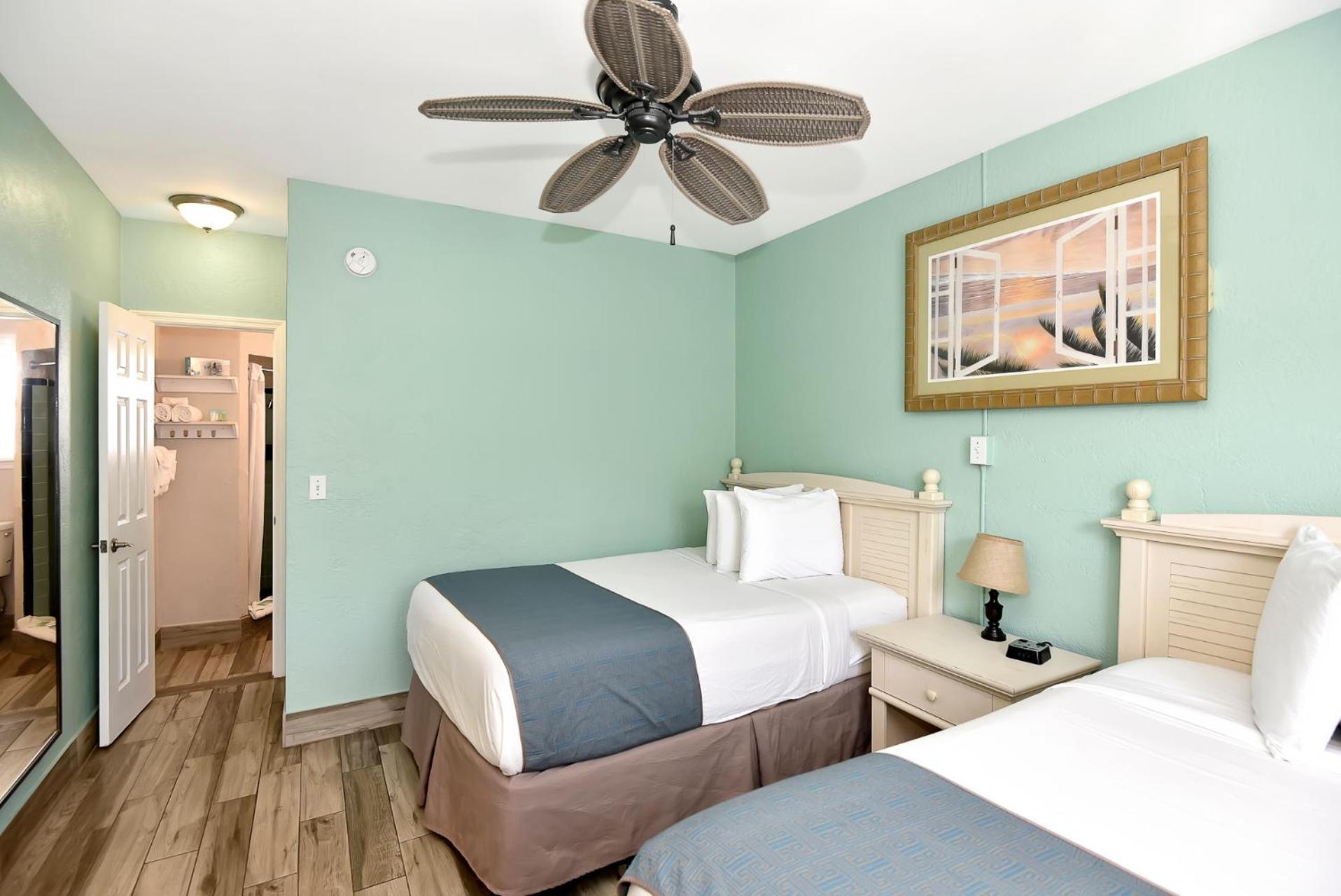 Deluxe One-Bedroom Suite with Garden View - Photo 7