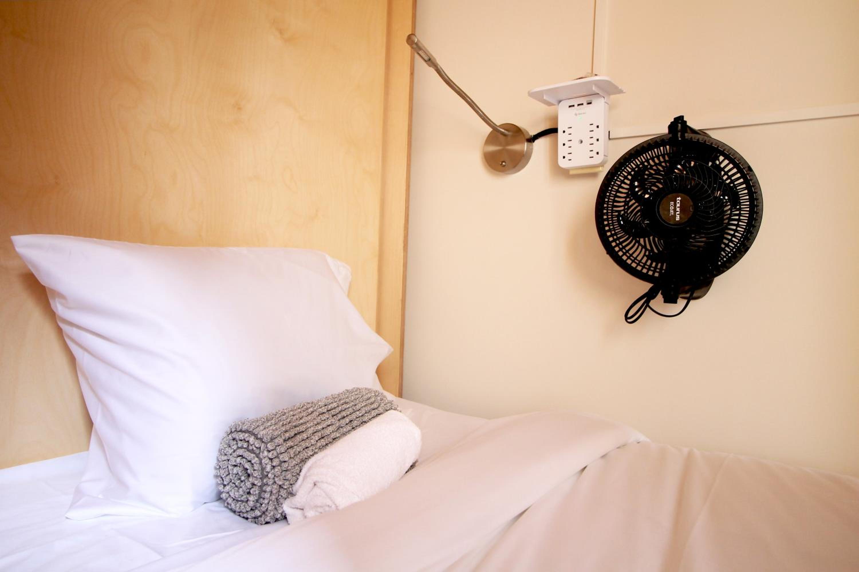 Bed in 4-Bed Female Dormitory Room photo 2