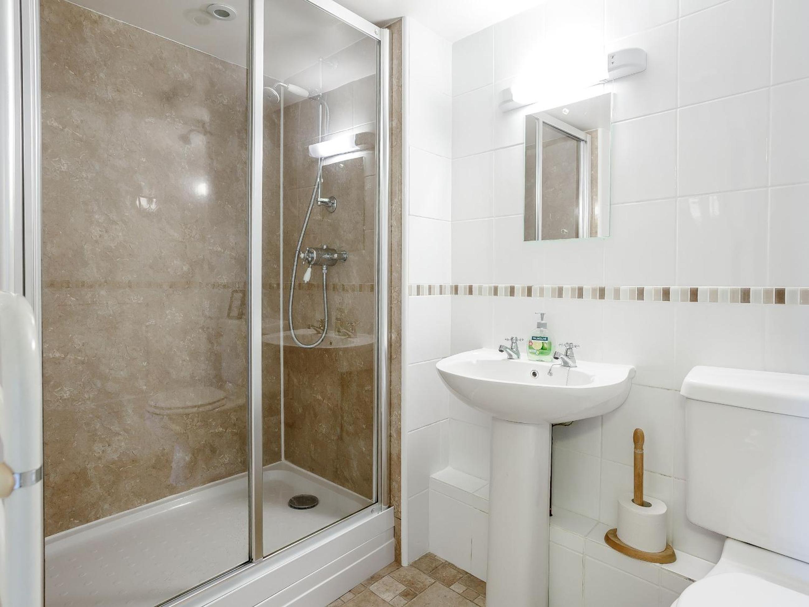 Three-Bedroom Holiday Home  photo 3