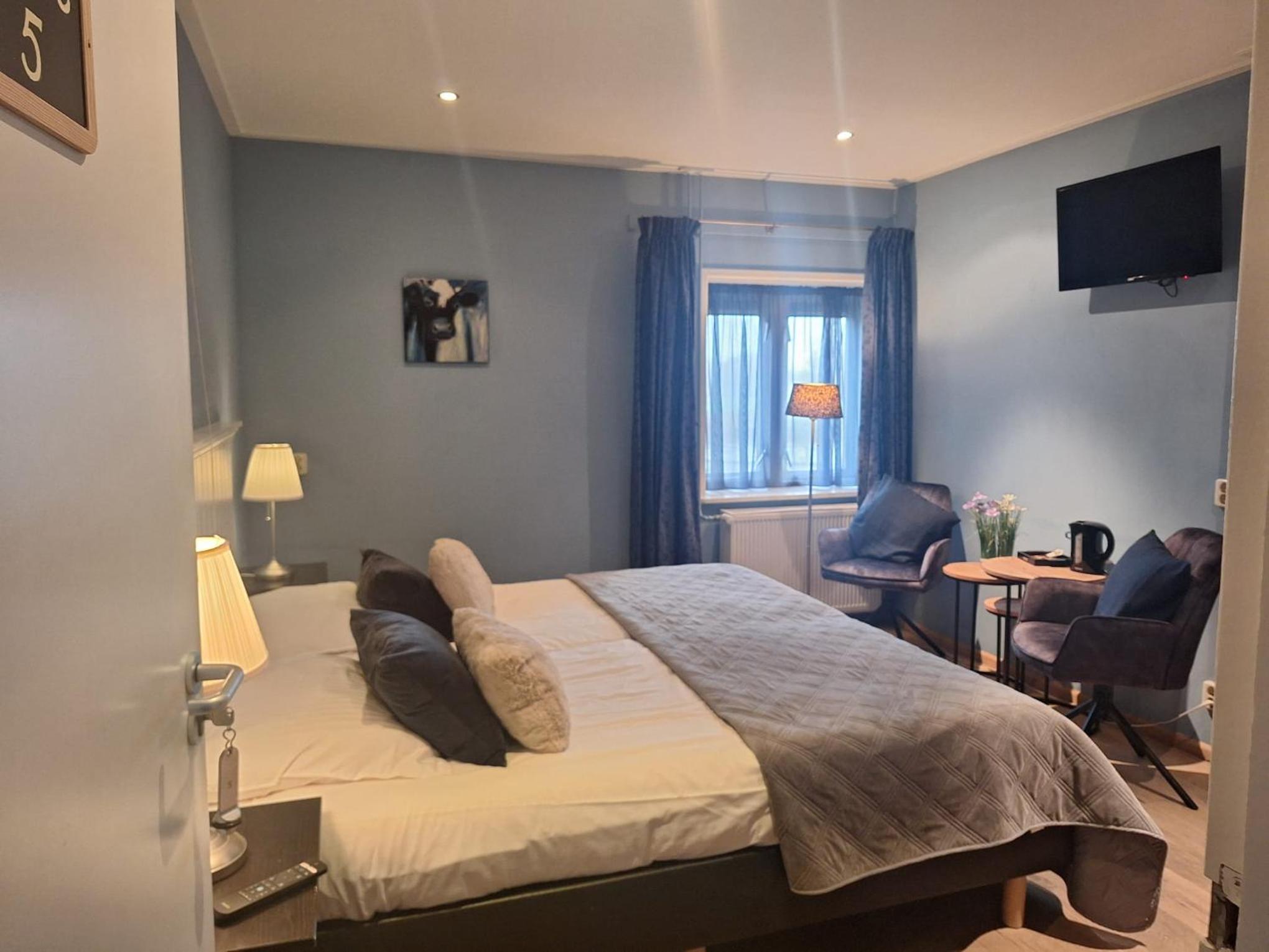 Budget Twin Room photo 1