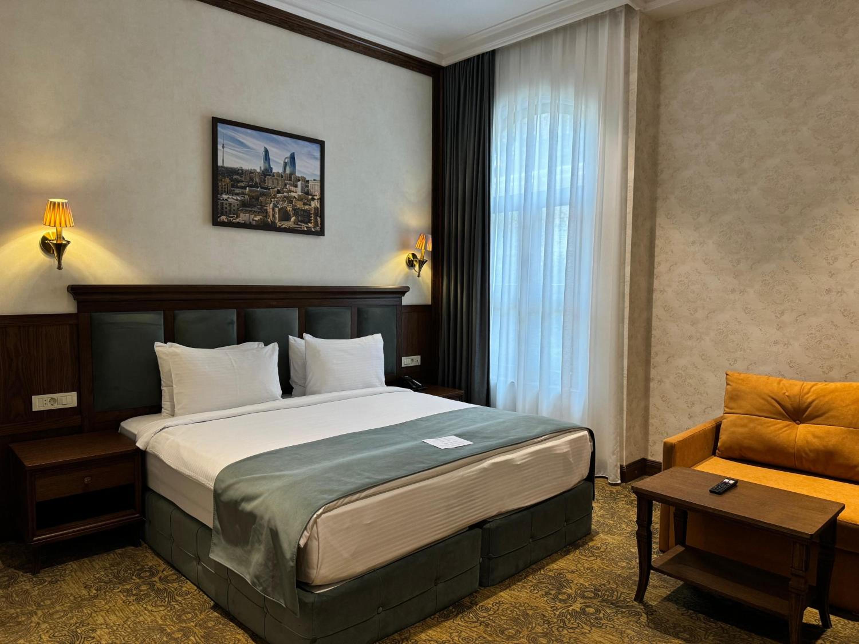 Superior King Room photo 2