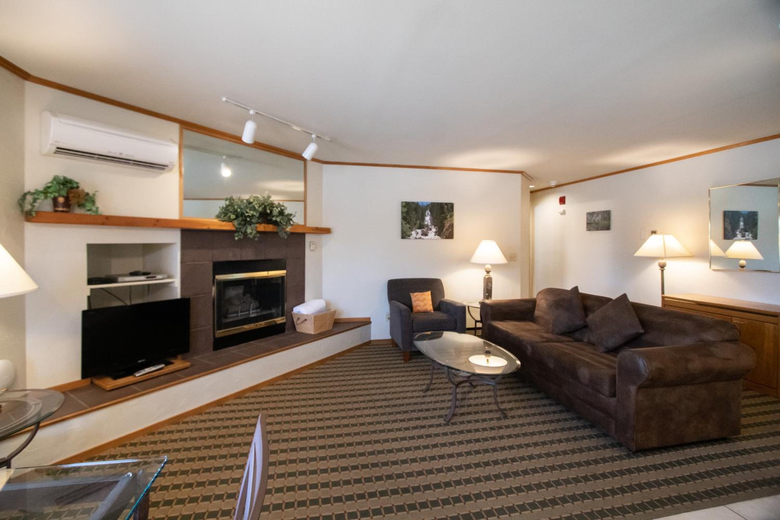 One-Bedroom Apartment (4 Adults) photo 1