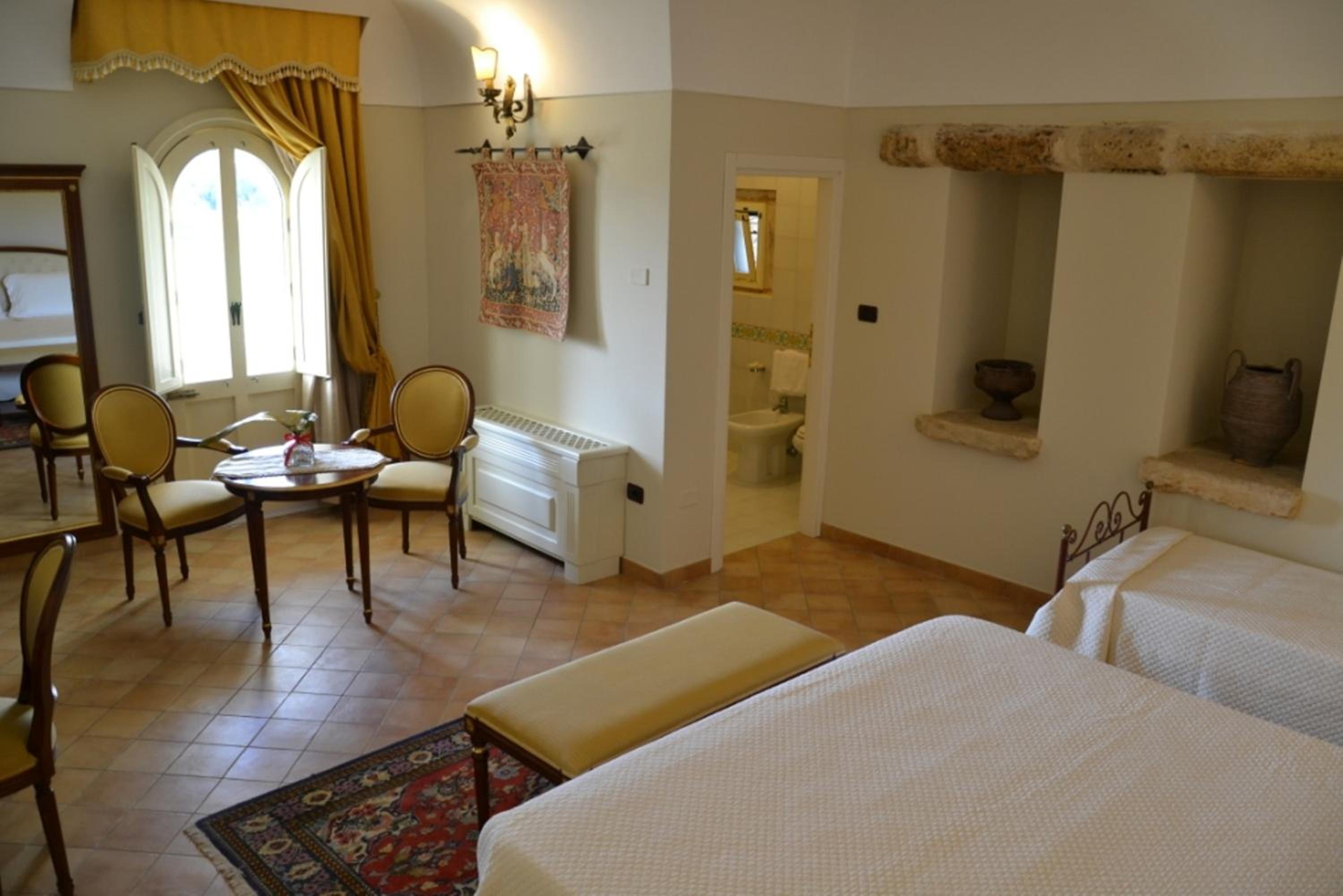 Classic Double Room - Photo 8