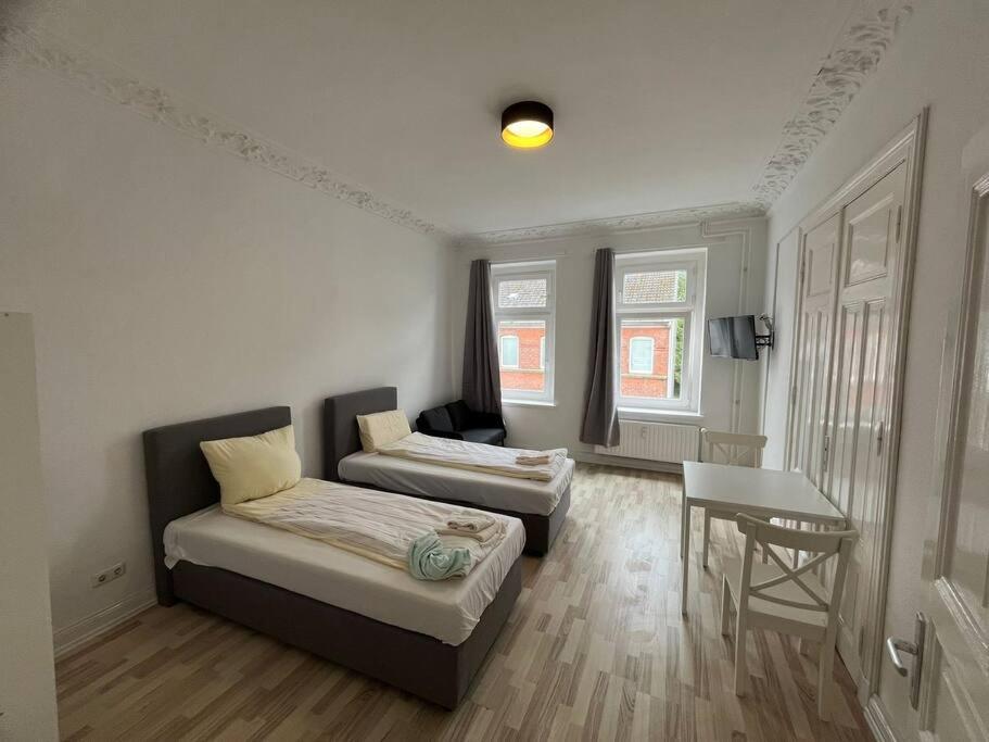 Three-Bedroom Apartment photo 1