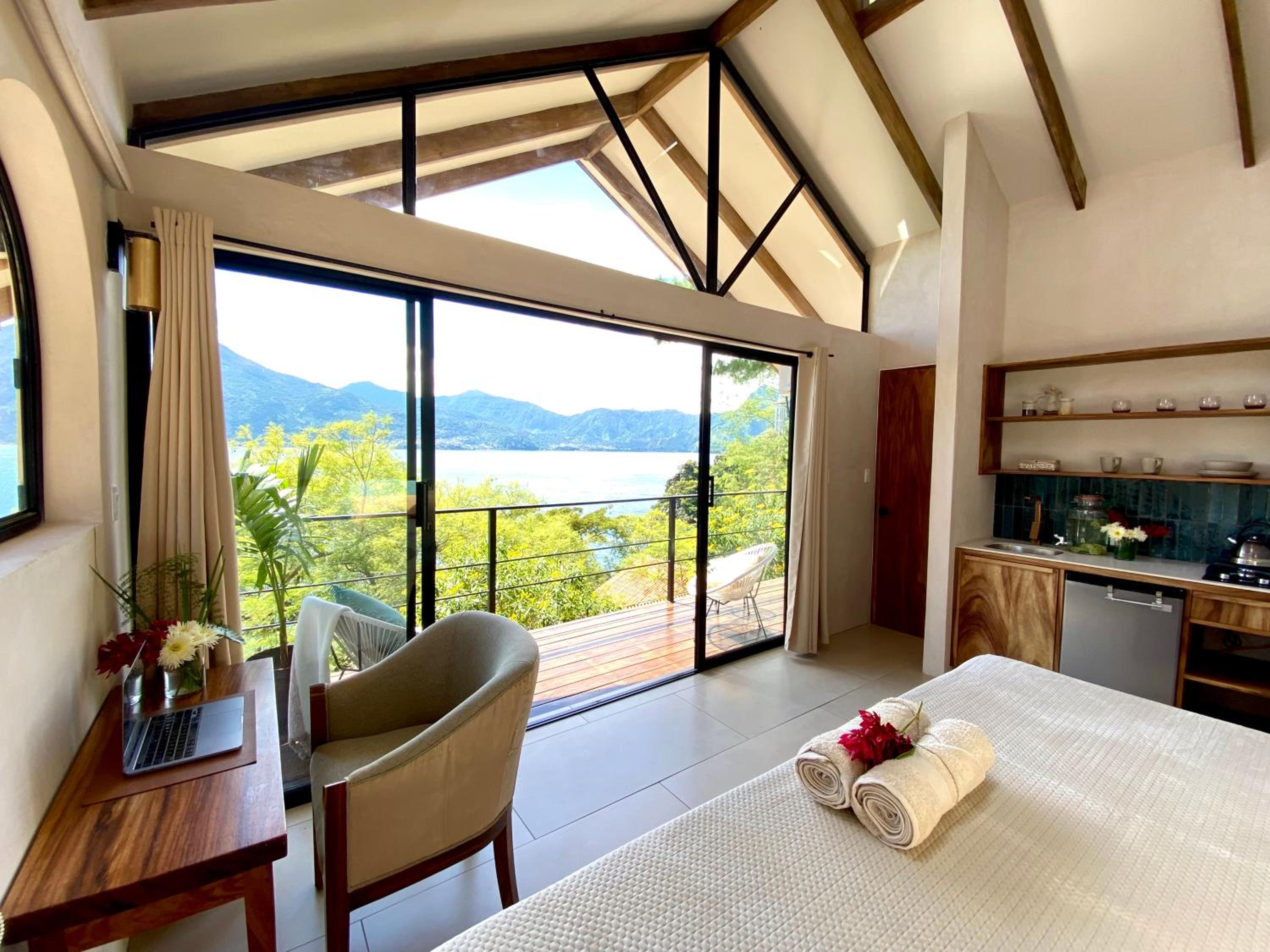 Bungalow - Water Front