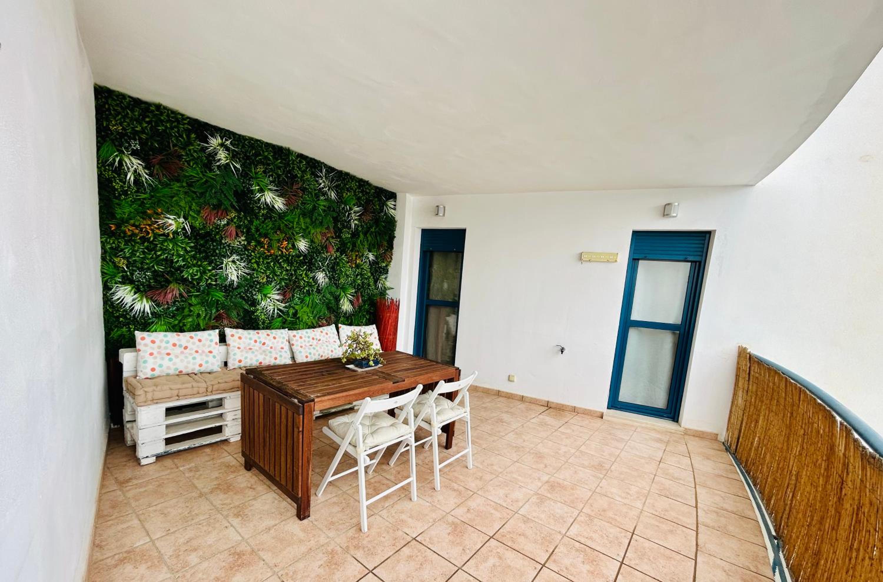 Two-Bedroom Apartment with Terrace photo 2