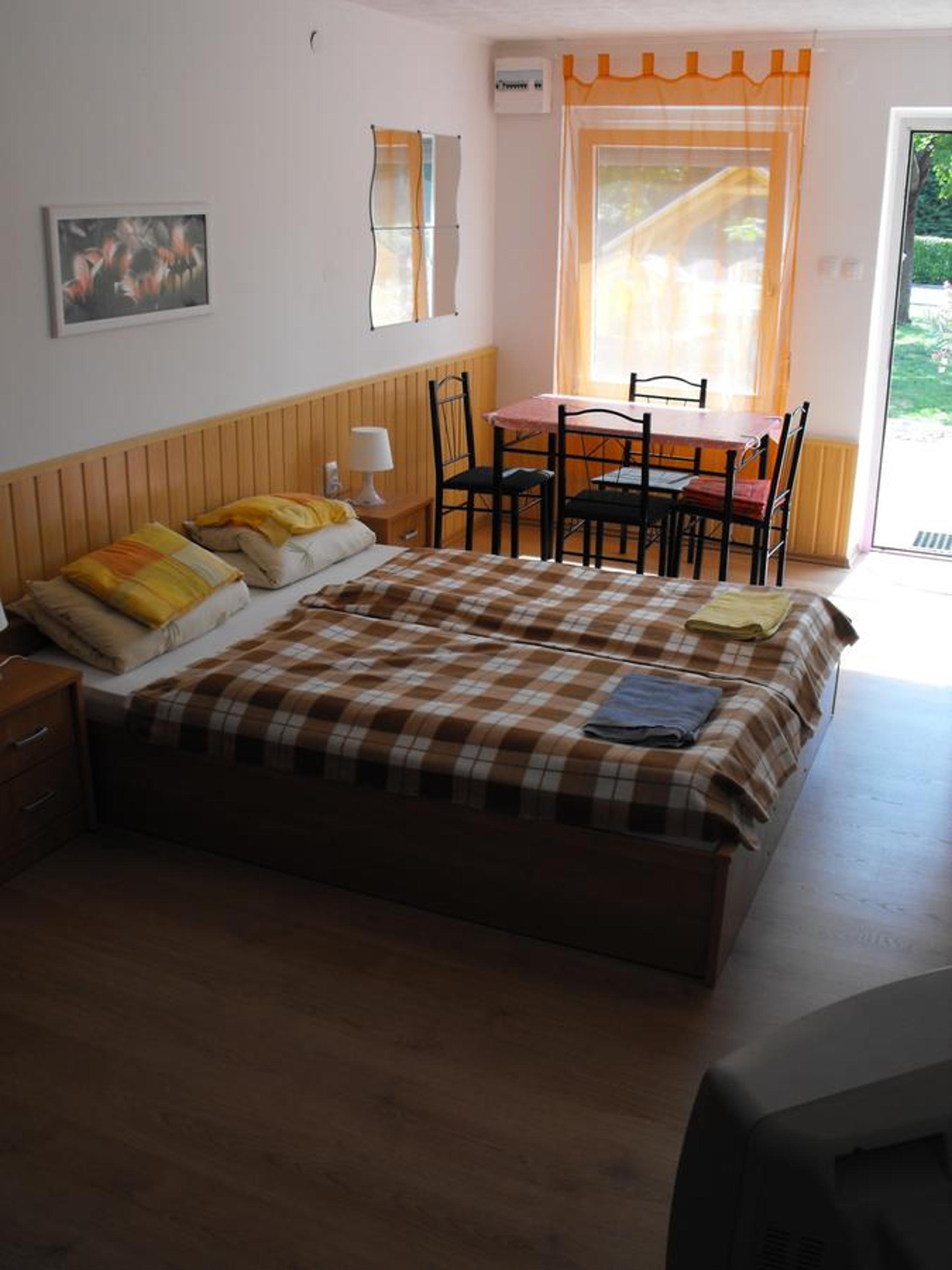 Standard Apartment photo 3