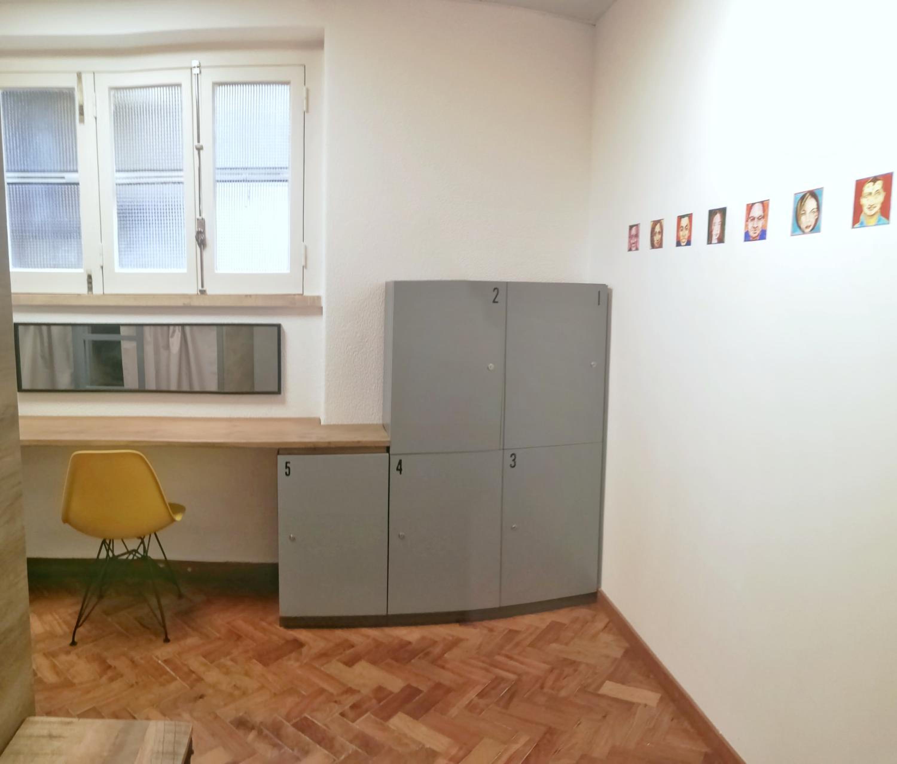 8-Bed Mixed Dormitory Room photo 1