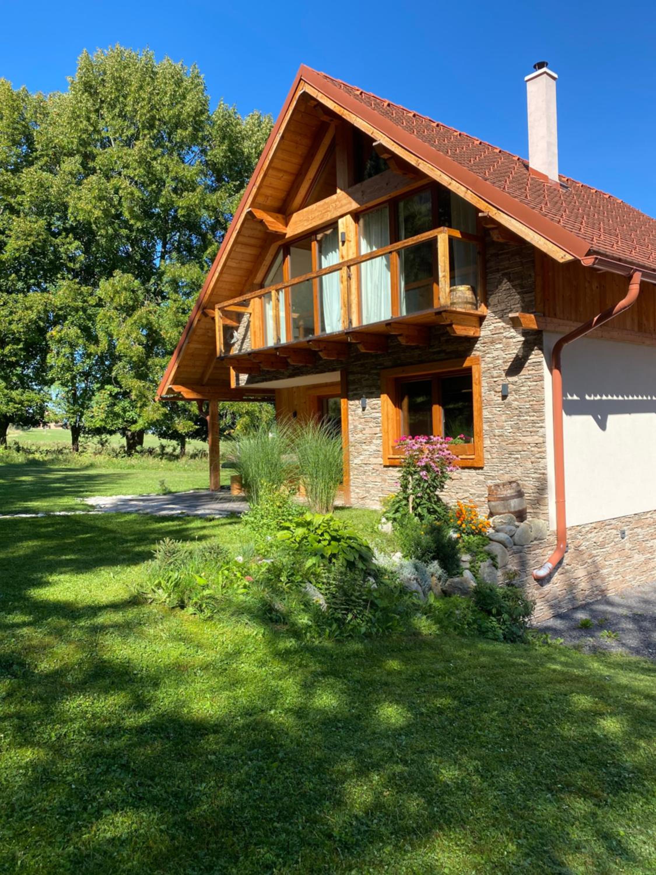 Three-Bedroom Chalet photo 3