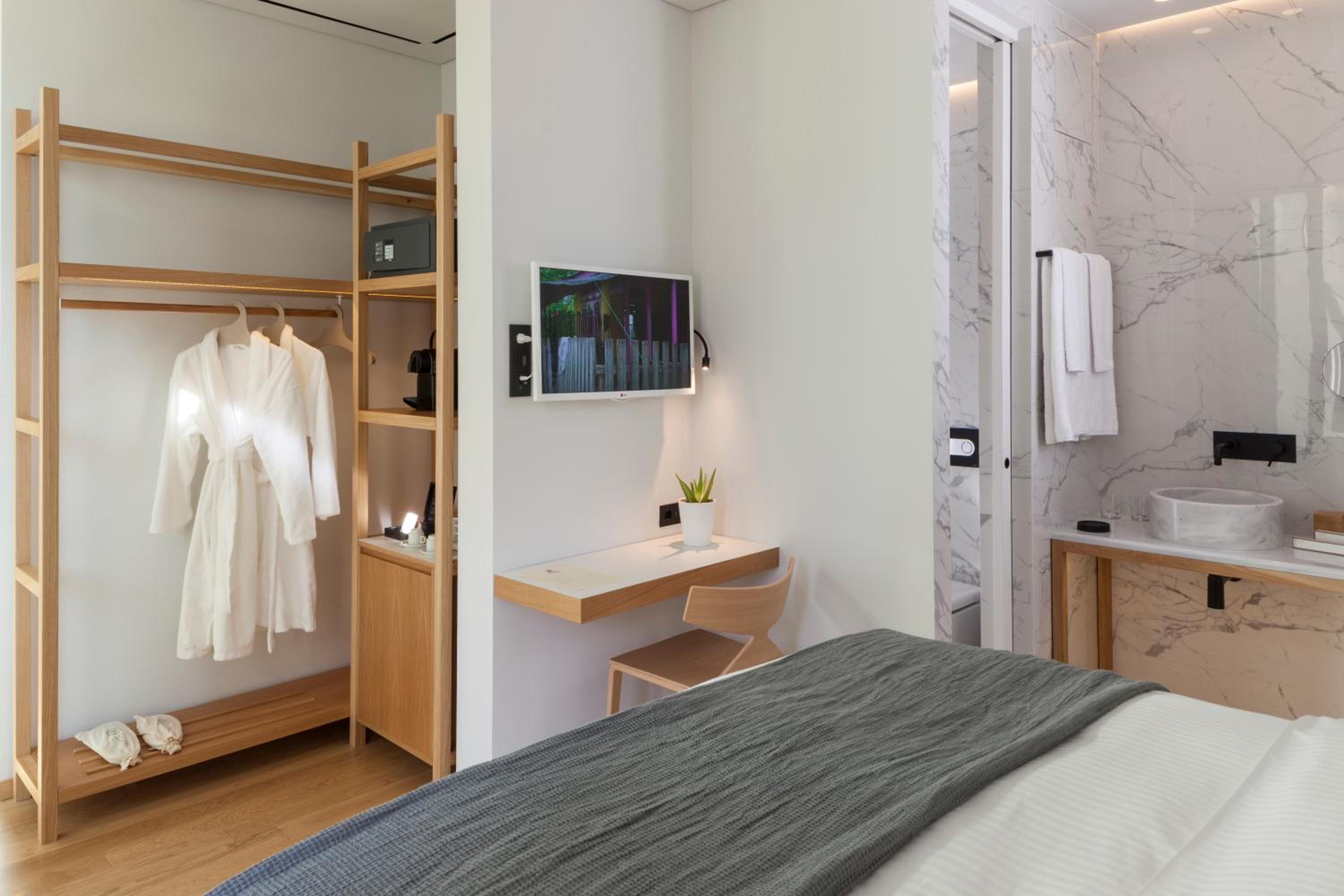 Double Room with Balcony - Urban photo 2