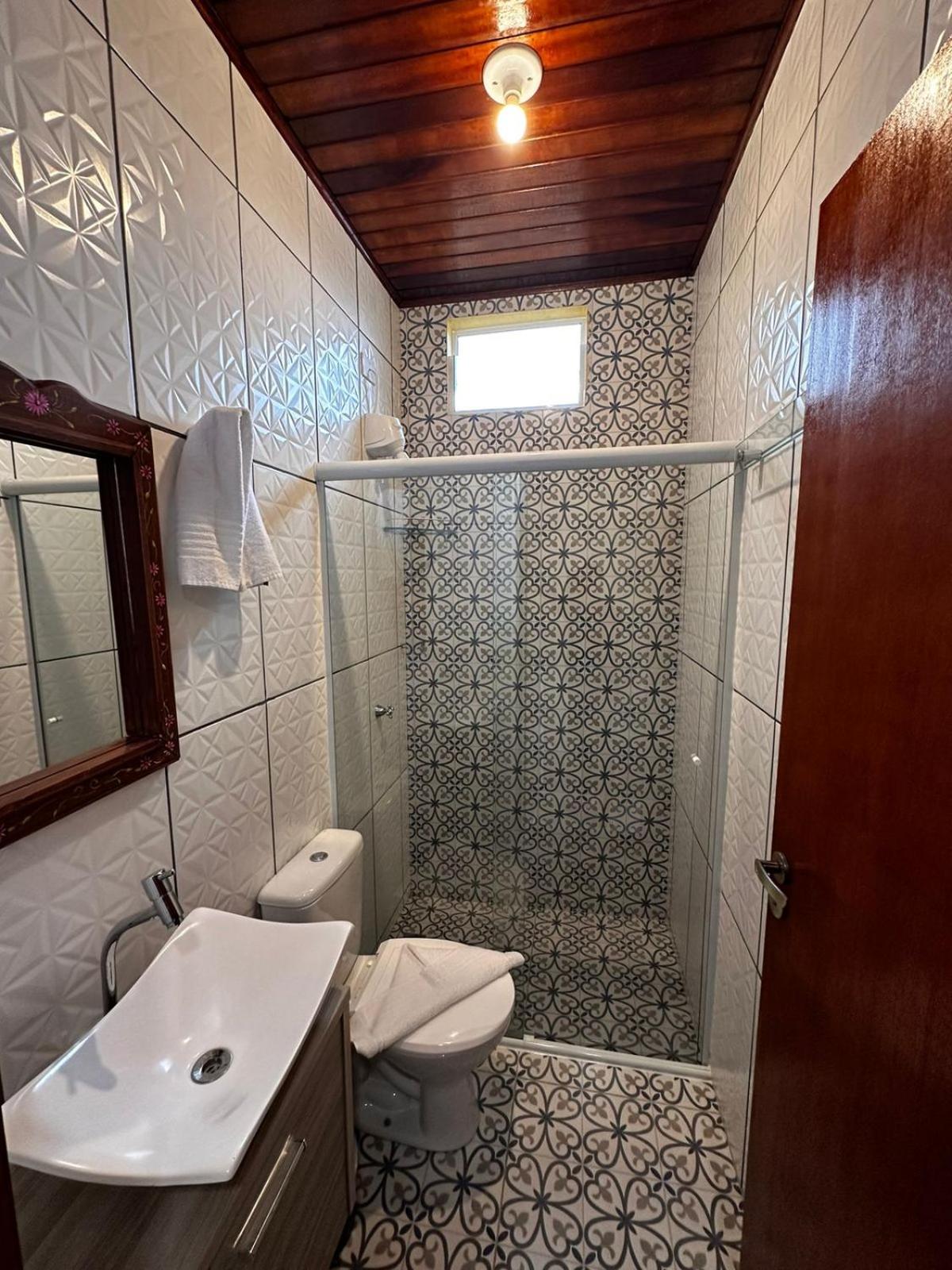 Queen Room with Balcony photo 3