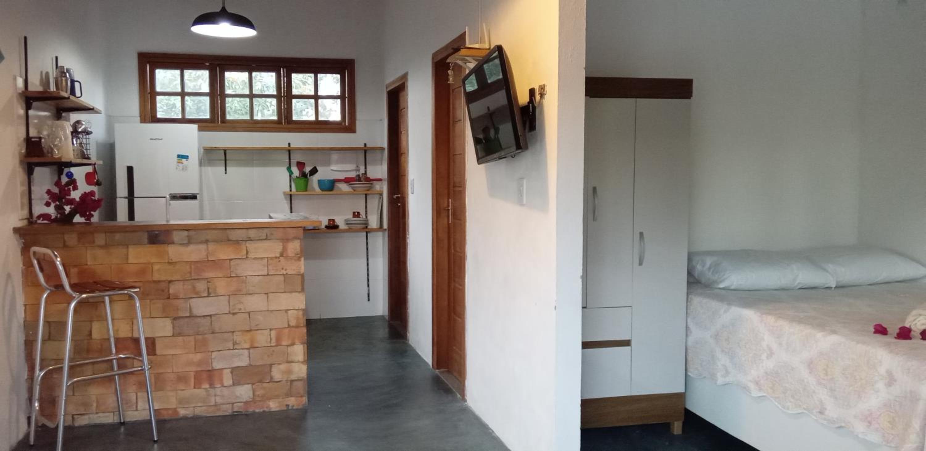 One-Bedroom Apartment photo 1
